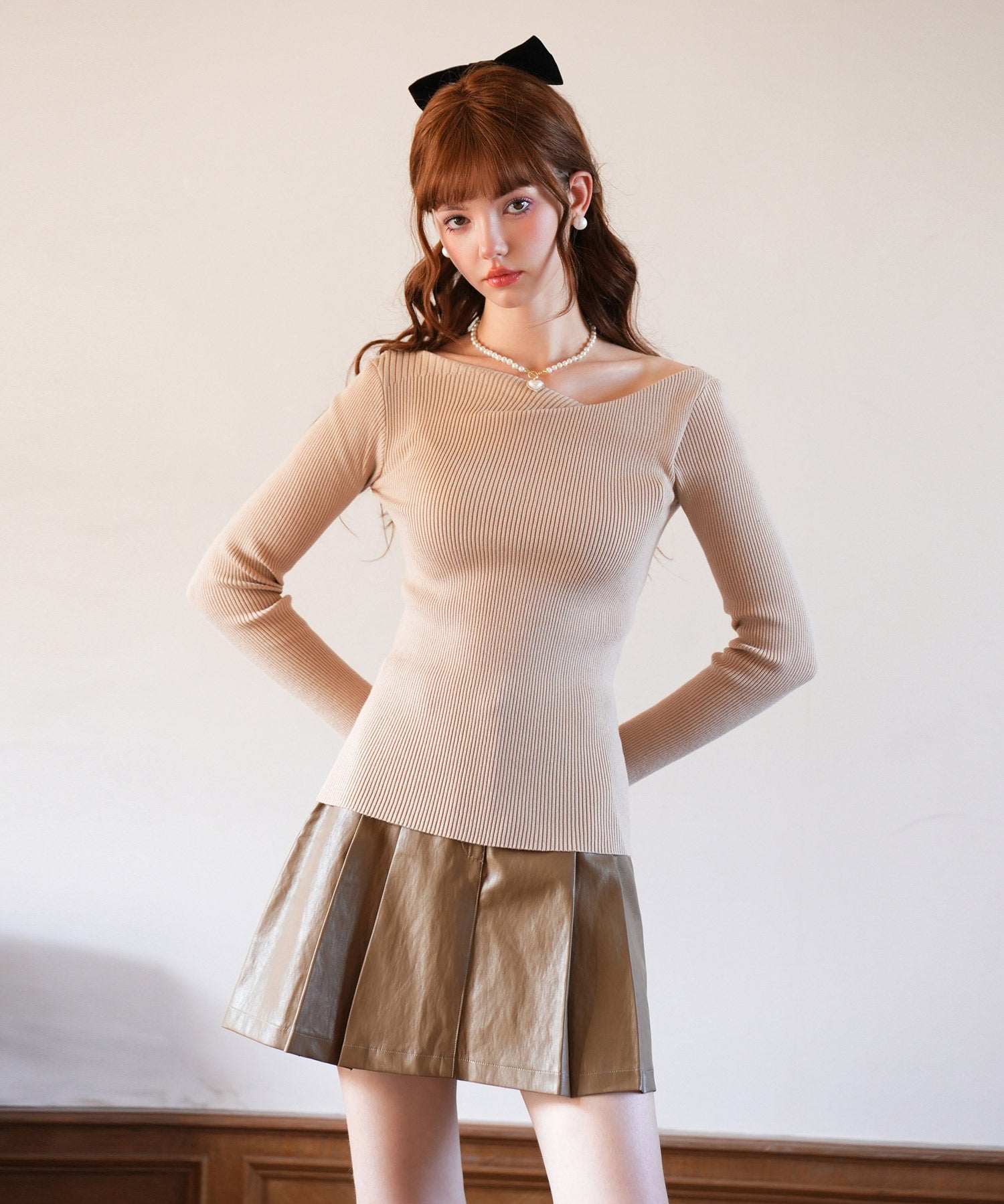 イレギュラーネックニットプルオーバーsdpxyf7042 ベージュ