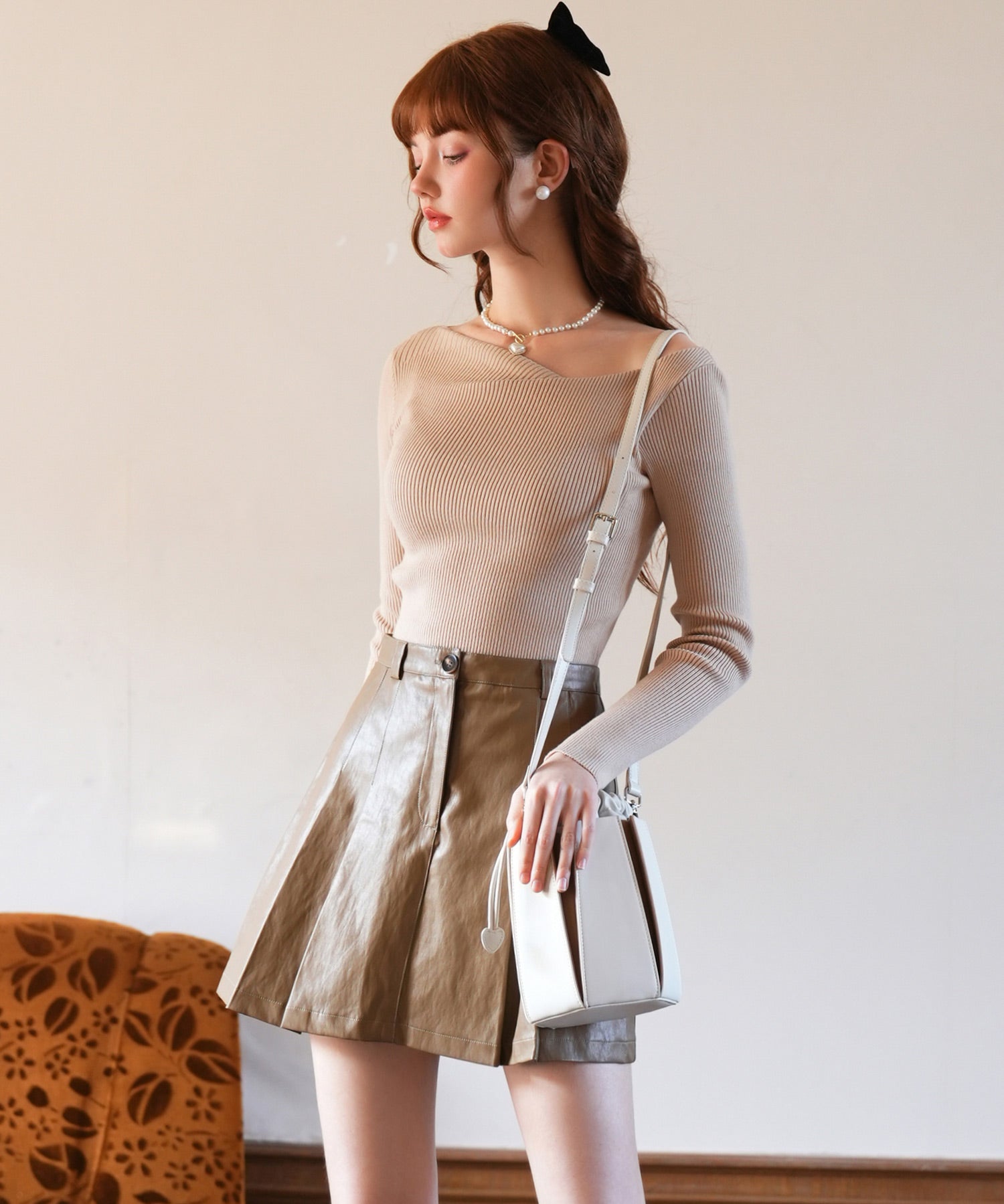 イレギュラーネックニットプルオーバーsdpxyf7042 ベージュ