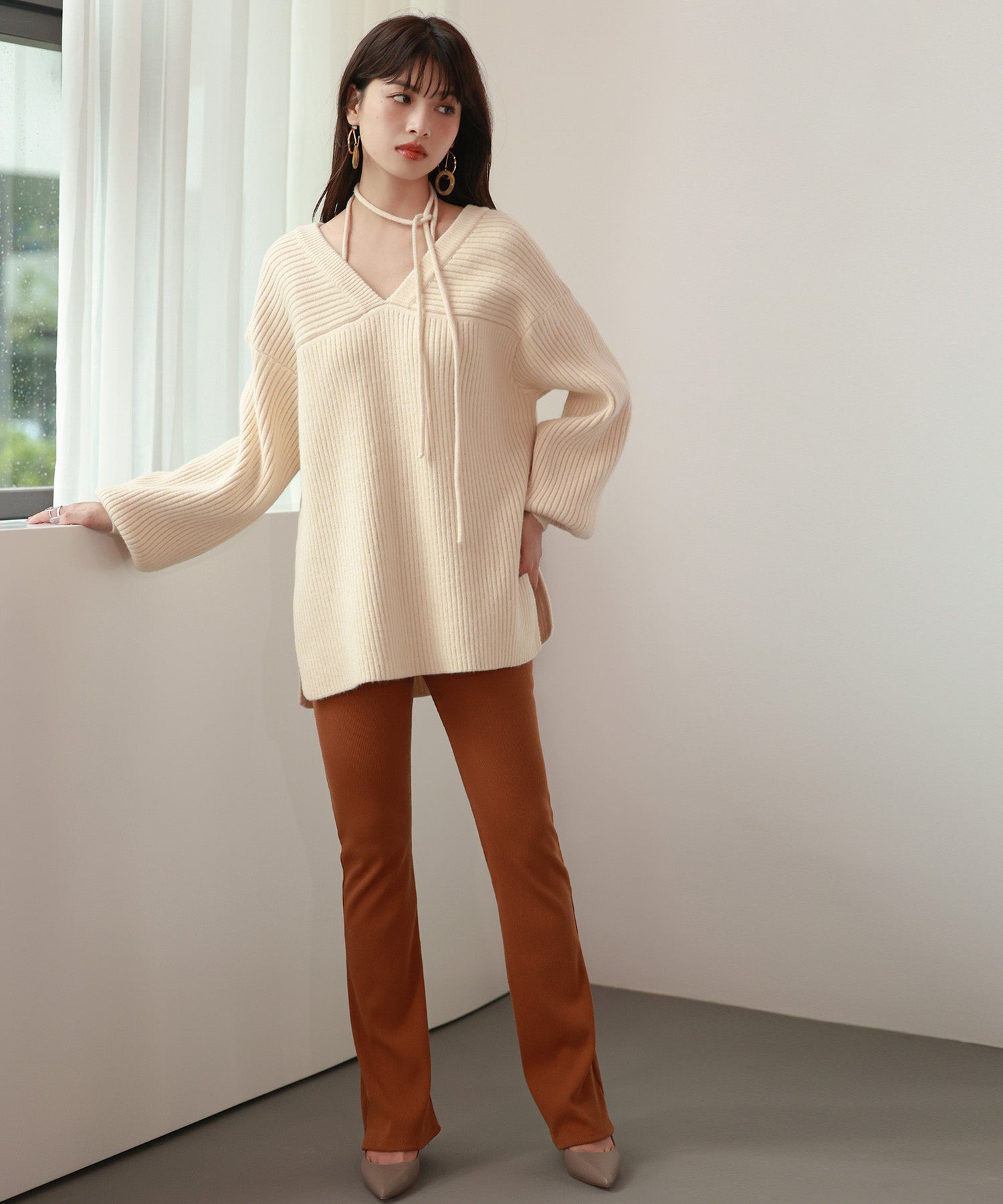 コーデの主役になる紐リボン付きリブニットsdpxyf7050 アイボリー