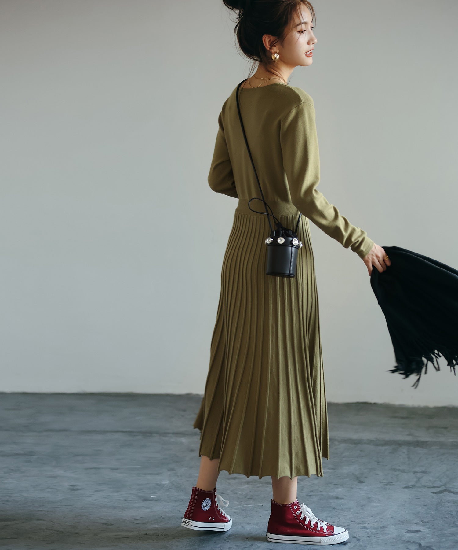 リブプリーツAラインロングニットワンピースxya1710 グリーン