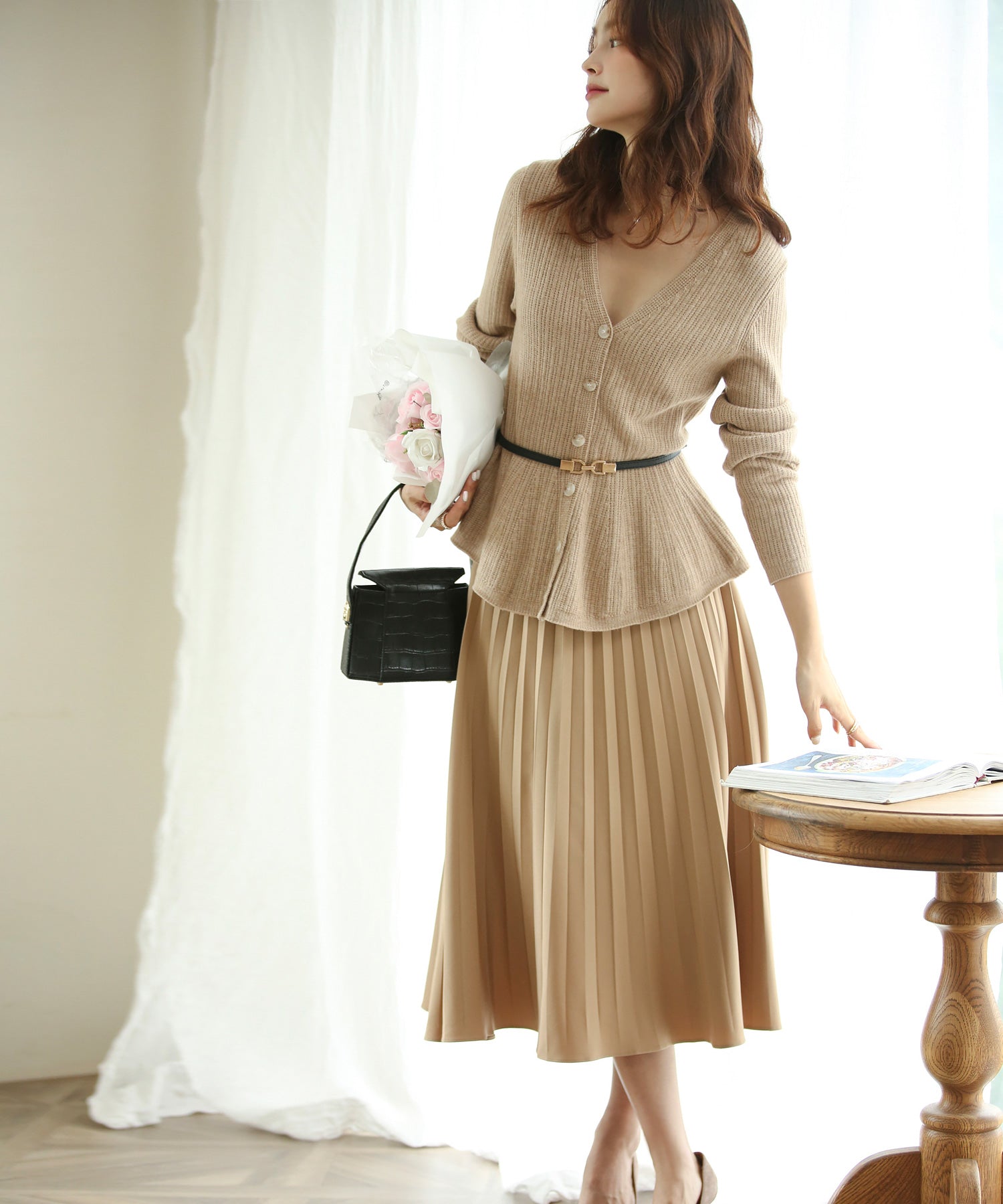 ゴールドバックル細ベルトxyf0002 ブラック