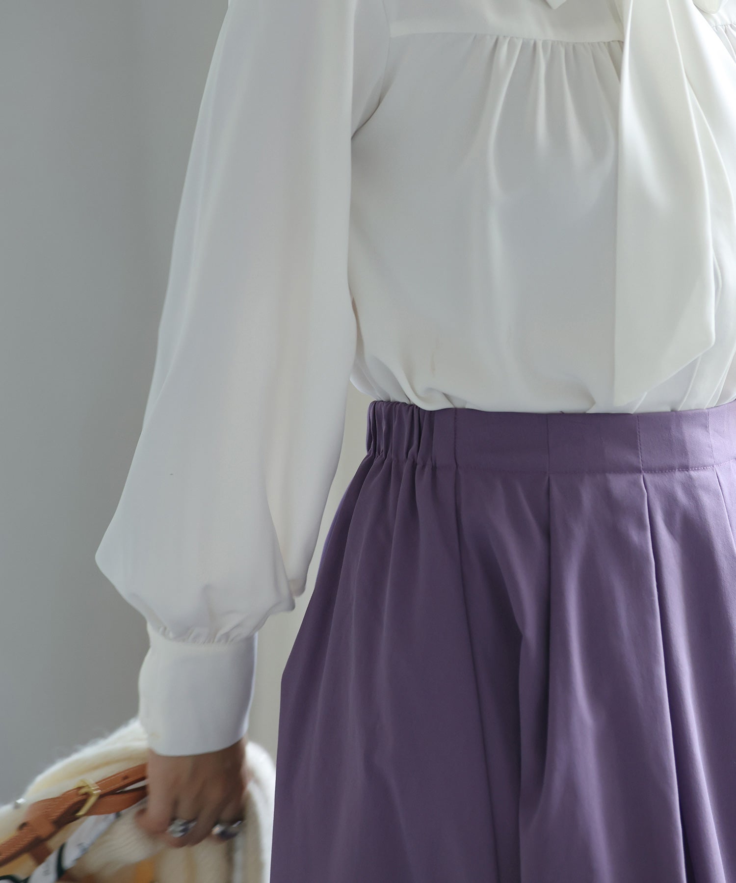 リボンタイシャーリングブラウス ホワイト