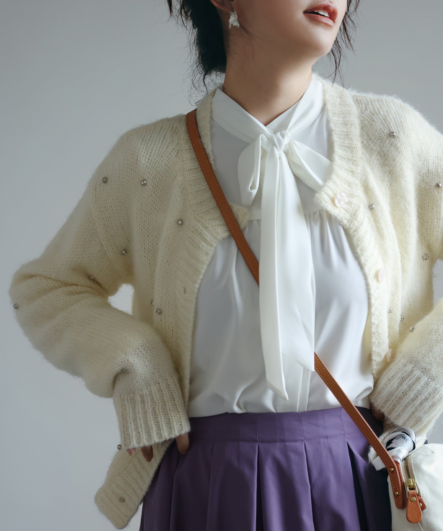 リボンタイシャーリングブラウス ホワイト