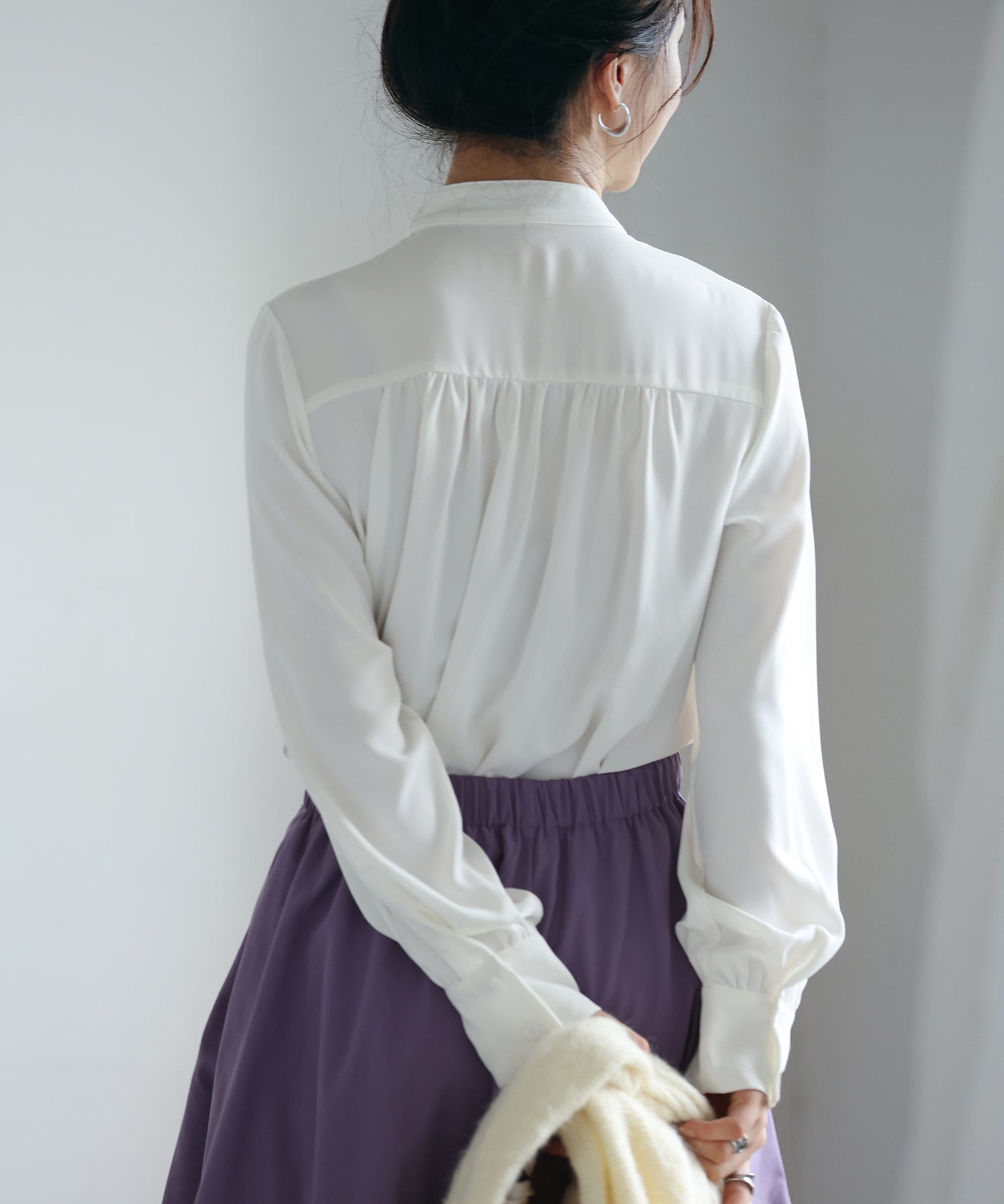 リボンタイシャーリングブラウス ホワイト