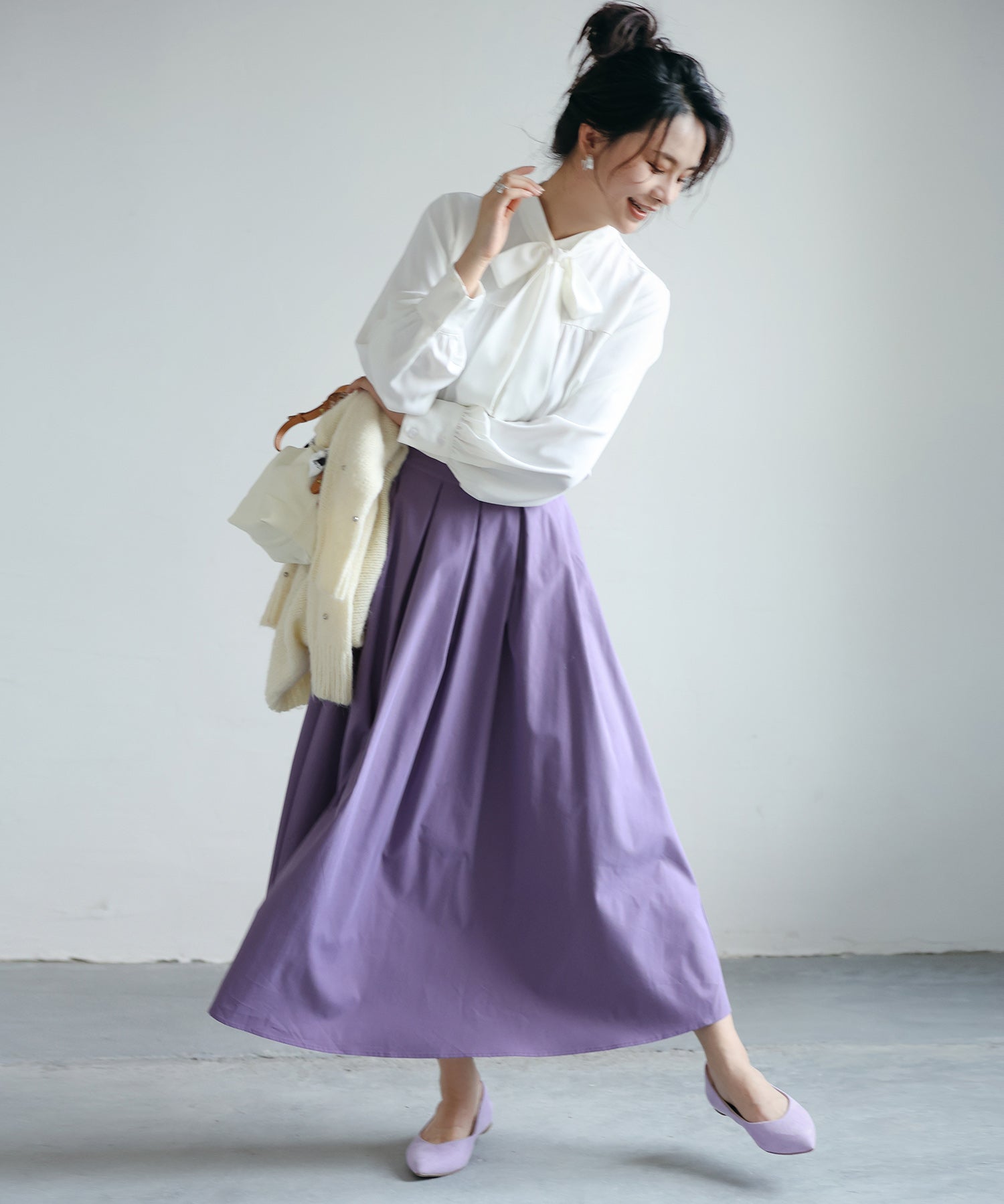 リボンタイシャーリングブラウス ホワイト