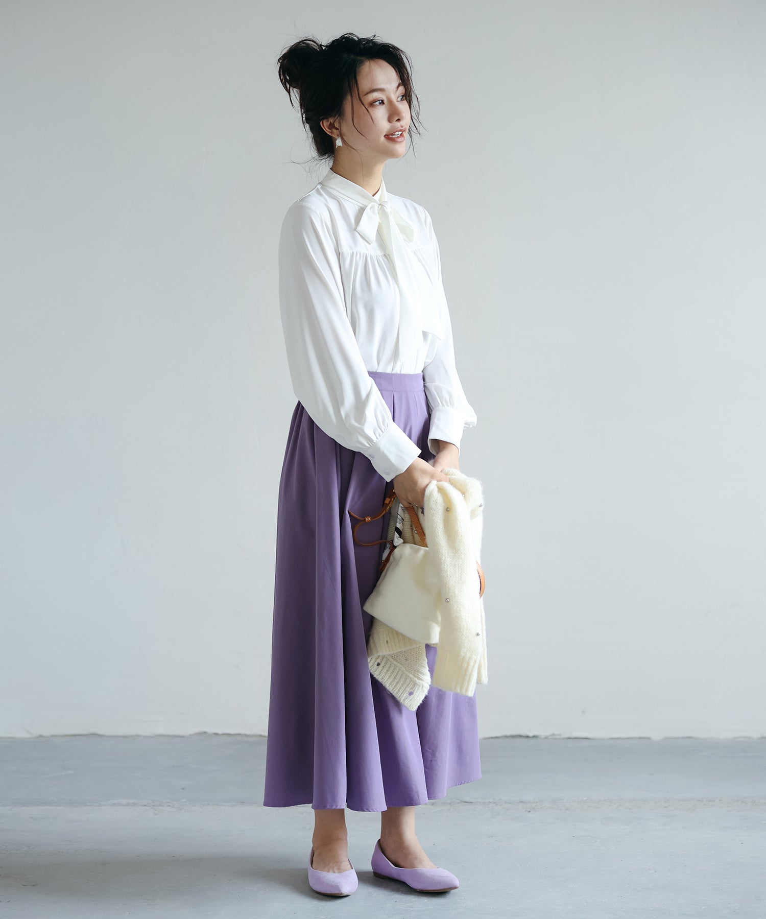 リボンタイシャーリングブラウス ホワイト