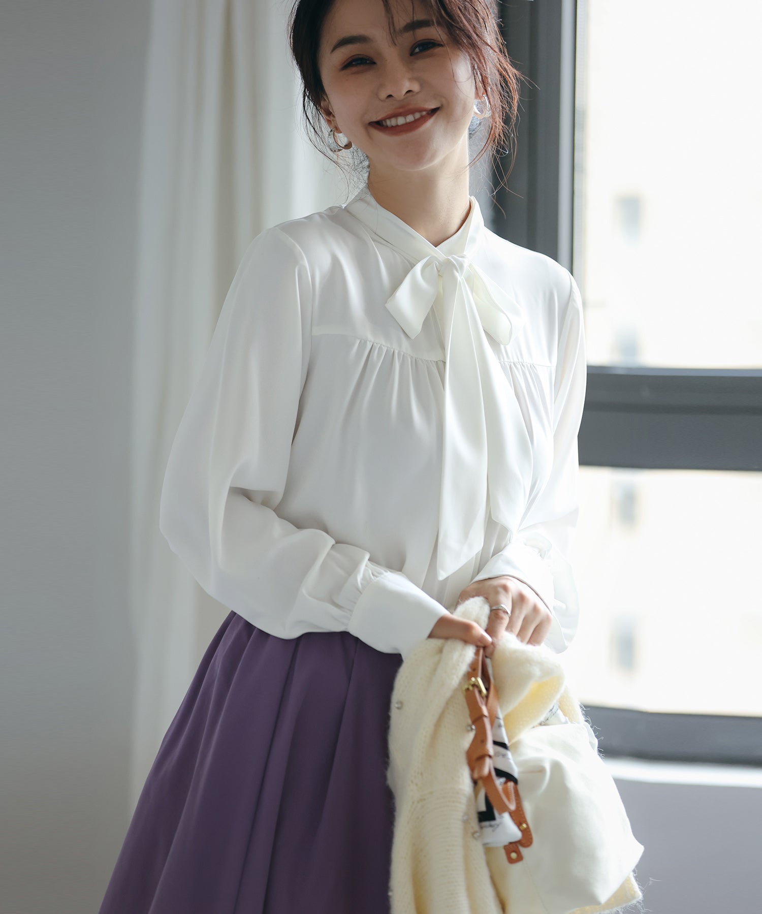 リボンタイシャーリングブラウス ホワイト