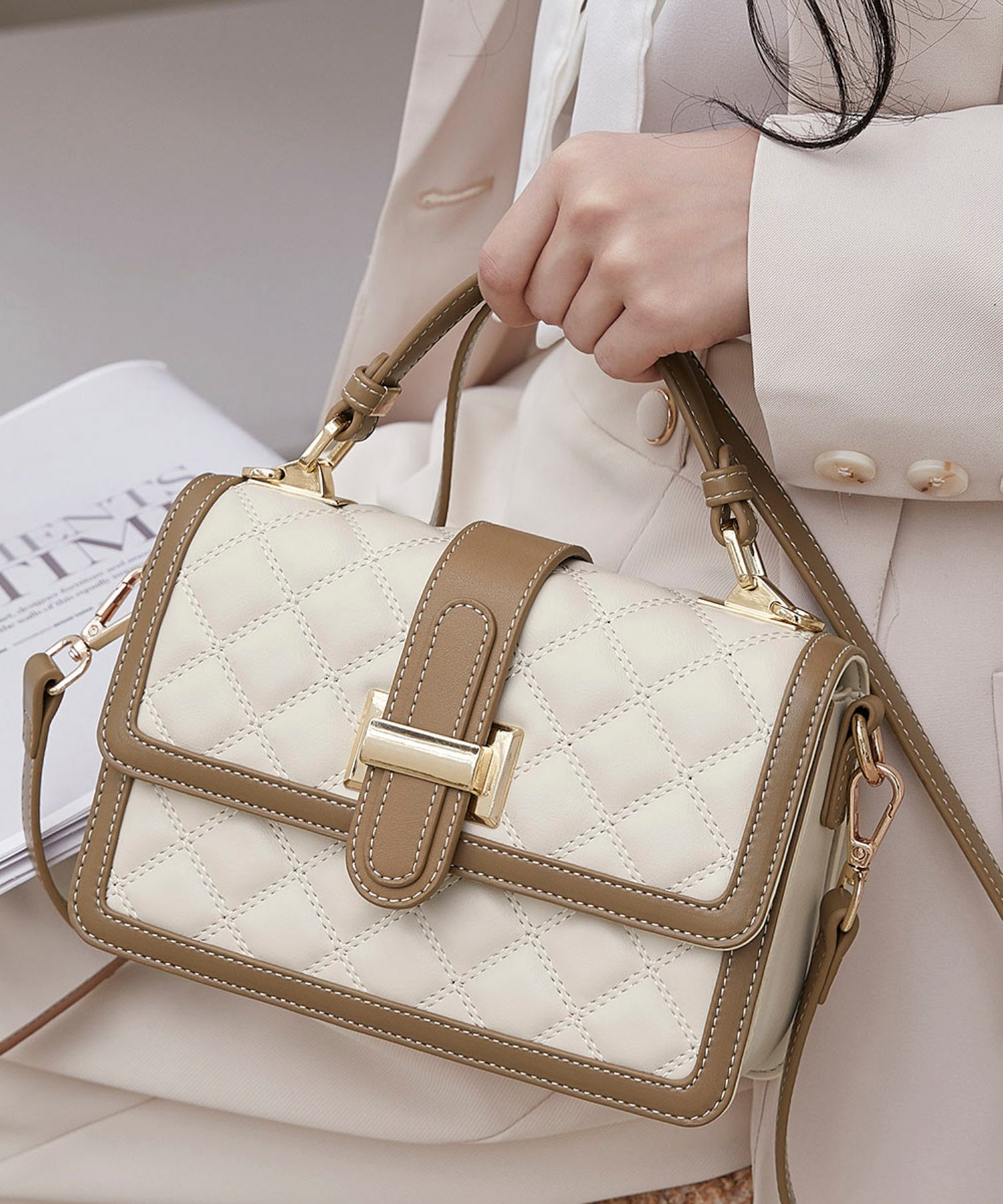 仕*ん様 新品未使用 クレージュ　キルティングバッグ　ハンドバッグ　 カーキ ナイロンキルティングラウンドトートバッグ＜カーキグレー＞ | iichi