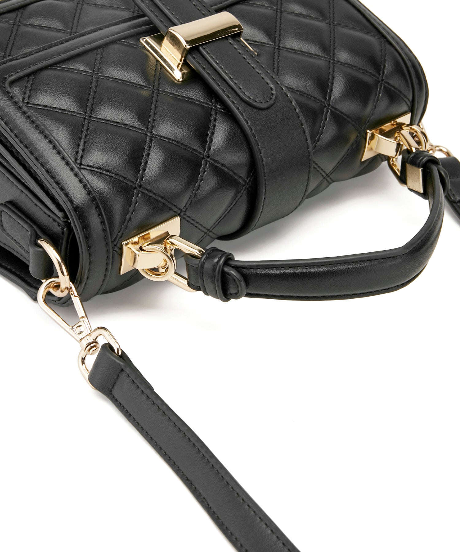 リーママ　キルティング ブラックショルダーバッグ　本革 リアルレザー ショルダーバッグ キルティング レザー バッグ