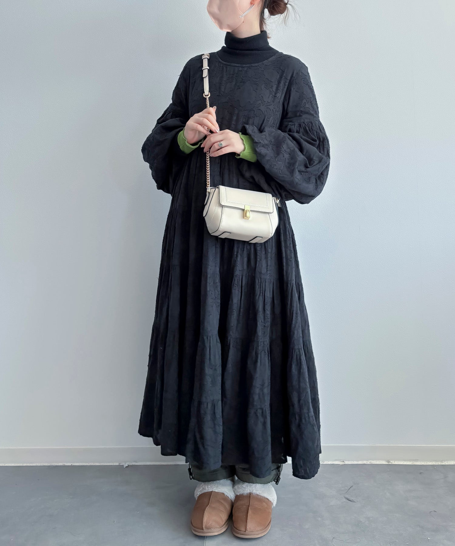 牛床革ミニショルダーバッグ ｜ 全2色