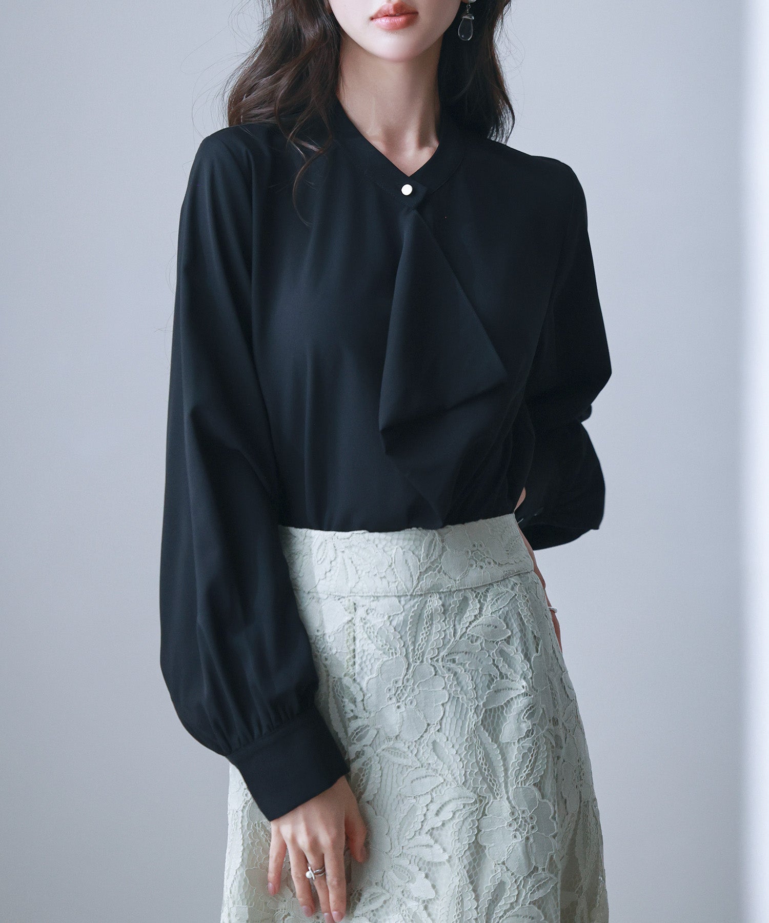 CHANEL 金ボタン　フリルブラウス Histoire｜styiro/金ボタン袖フリル涼感ブラウス | Rakuten