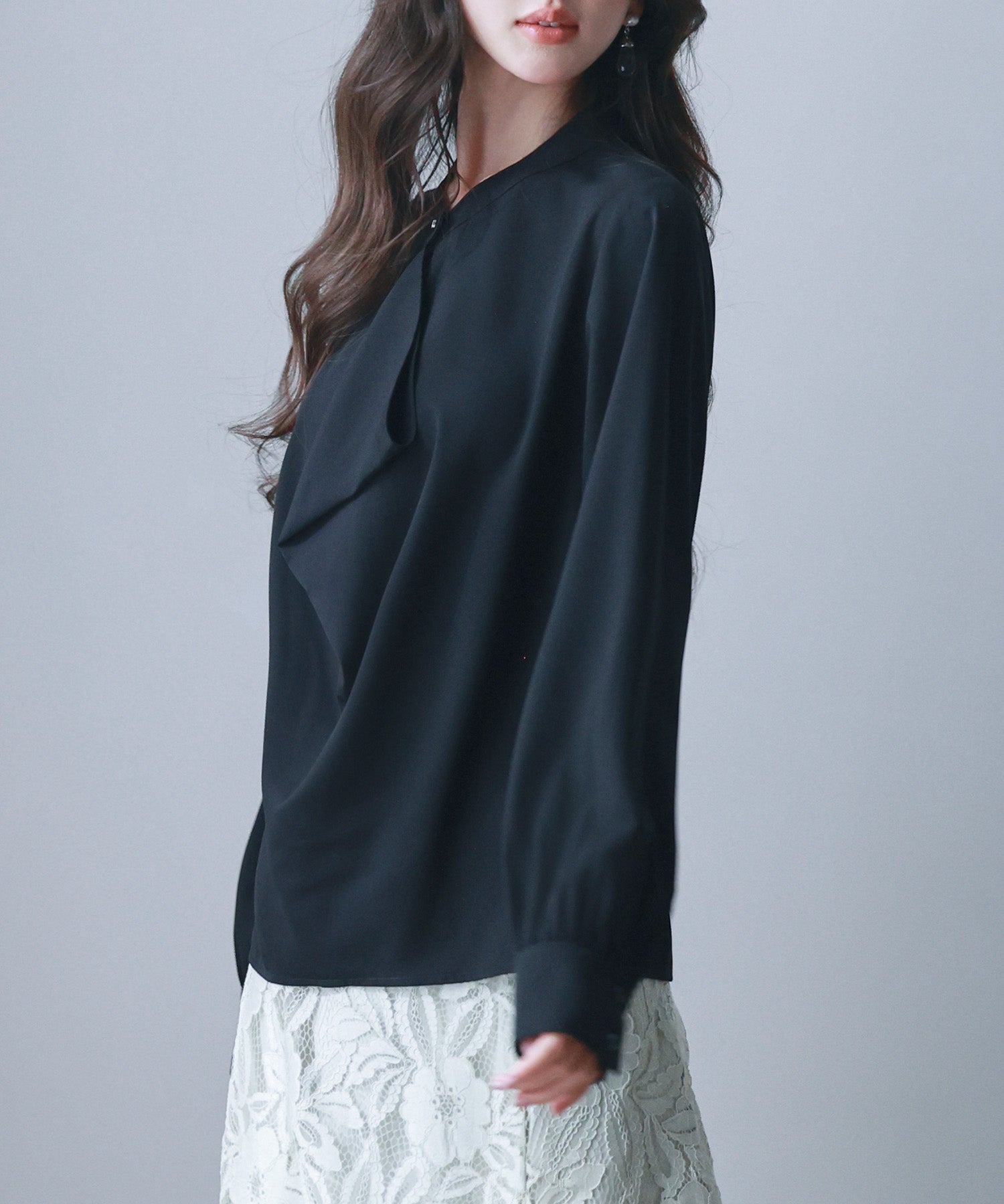 とろみ生地フリル金ボタンブラウスsdp0249 ブラック – [公式]SAISON DE