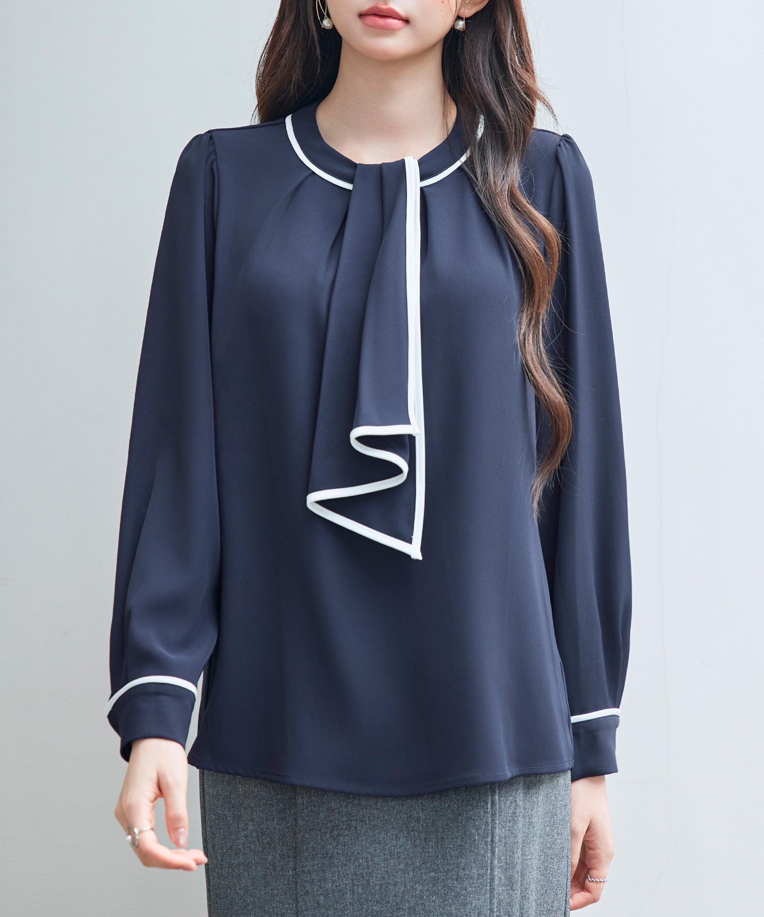 TRESORbylana  ボウタイケープブラウス　ネイビー  新品 WEB限定 / ケープ付きボウタイブラウス | natural couture(ナチュラル