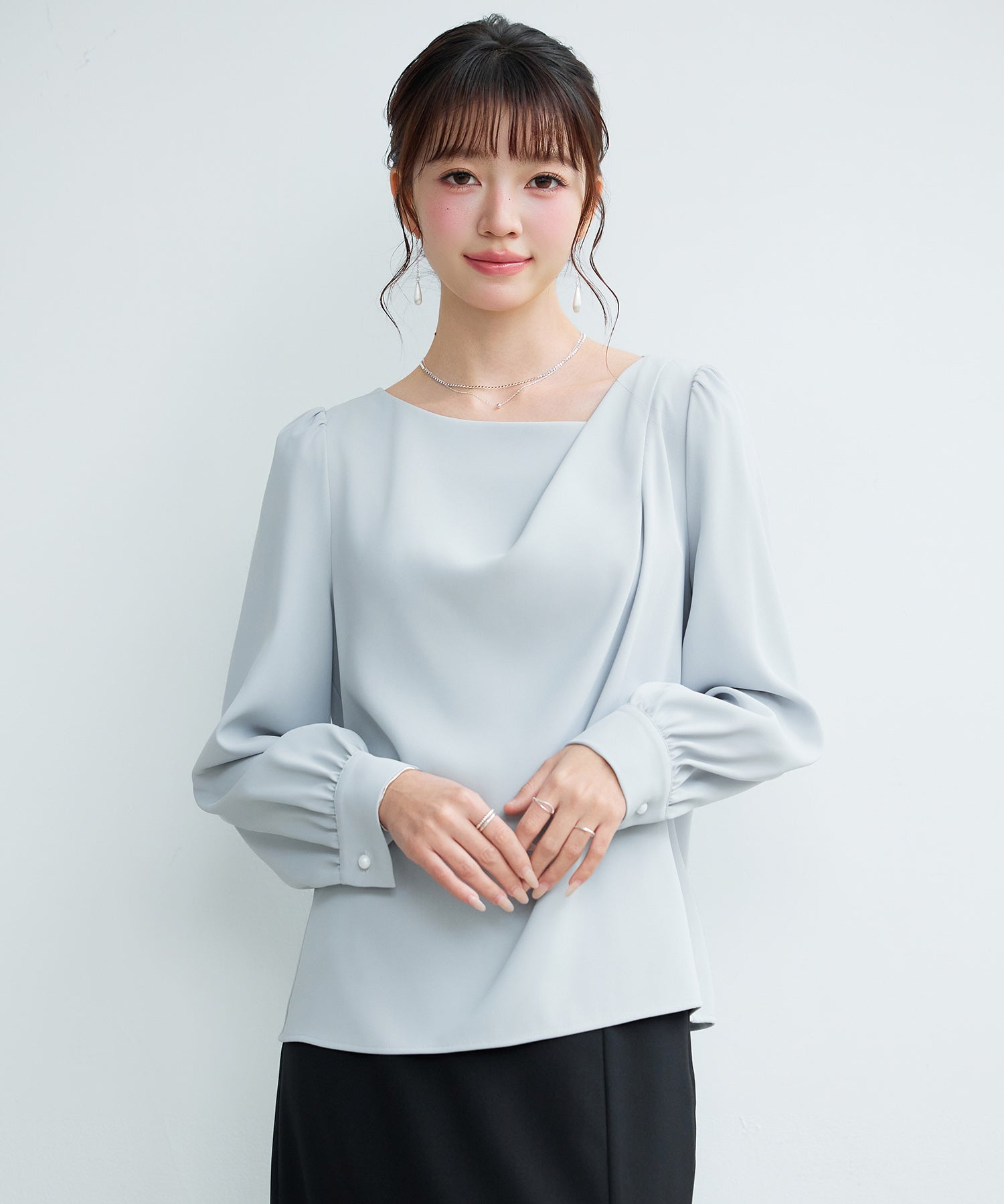 ニュアンスネック長袖ブラウス ｜ 全4色 × 3サイズ