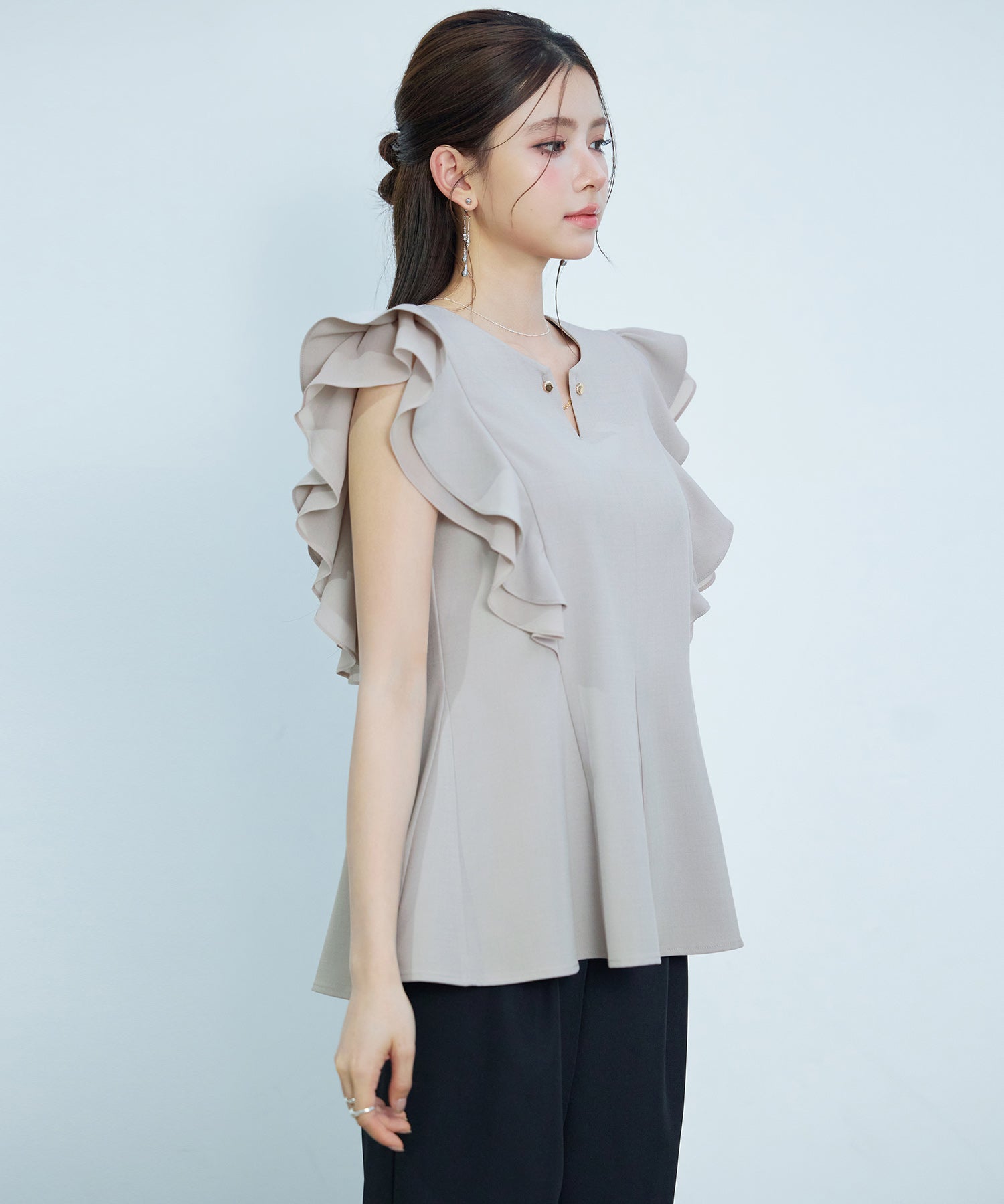ダブルフリルキーネックブラウスsdp0394 オートミール