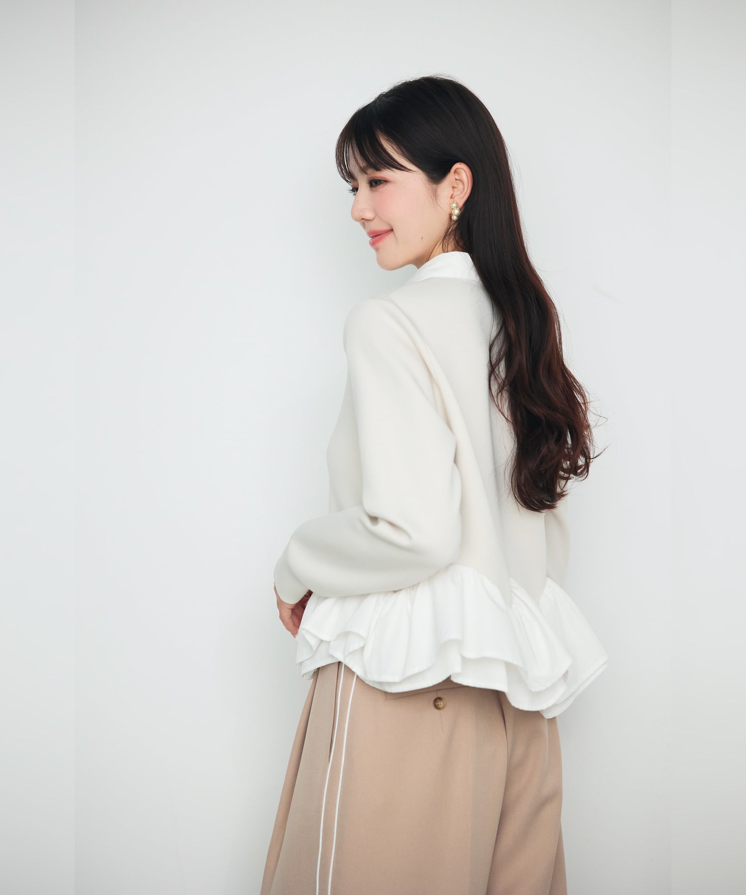 異素材がドッキングしたフレアカットソー