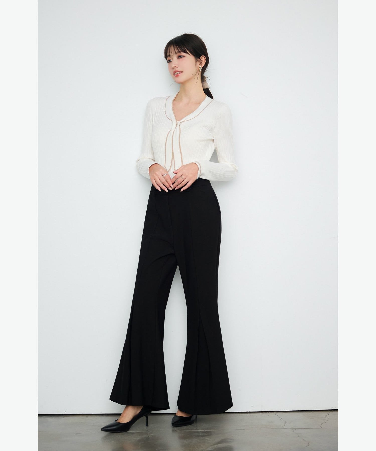ストレッチツイルフレアパンツ