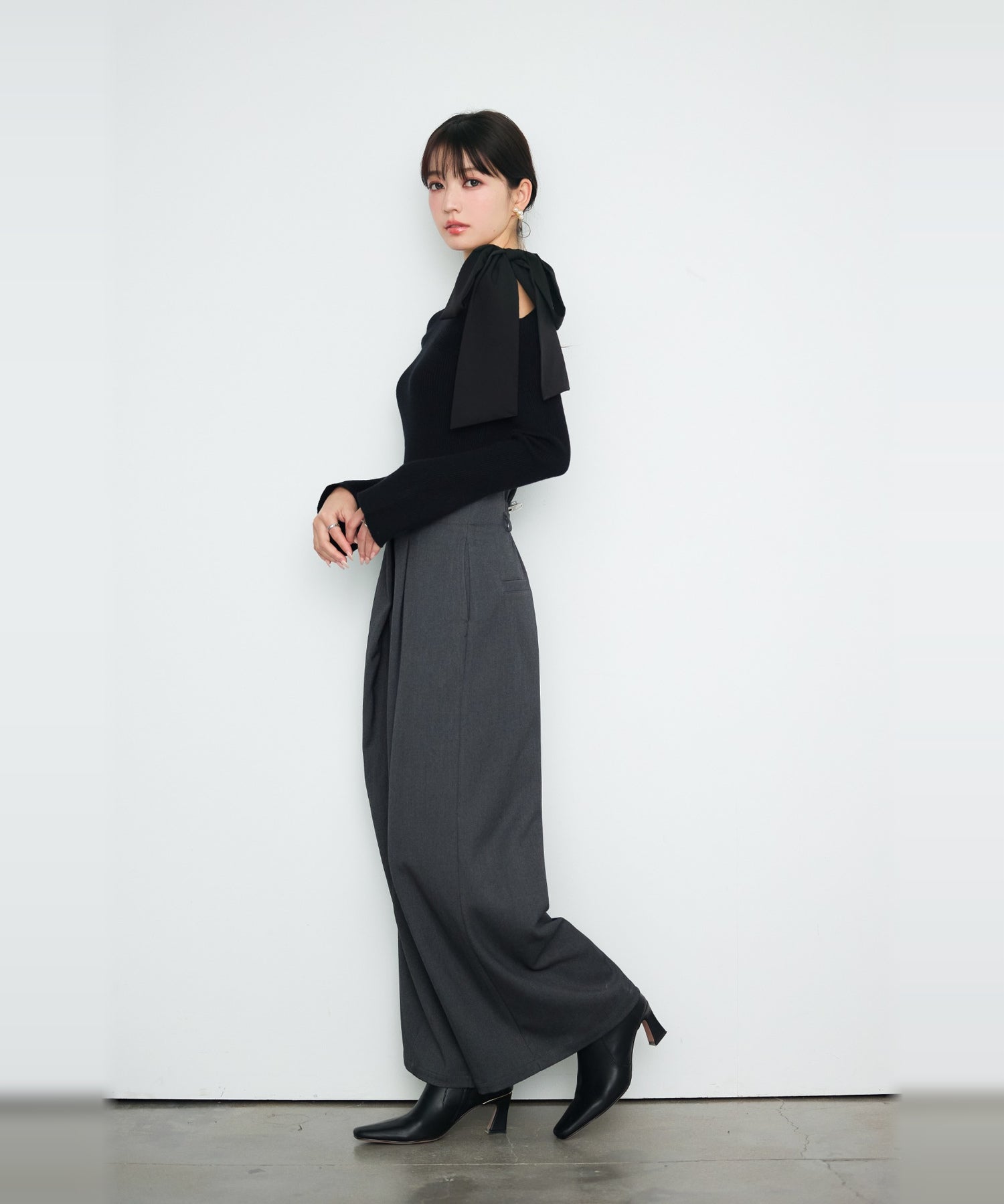 ラップ風ハイウエストワイドパンツ