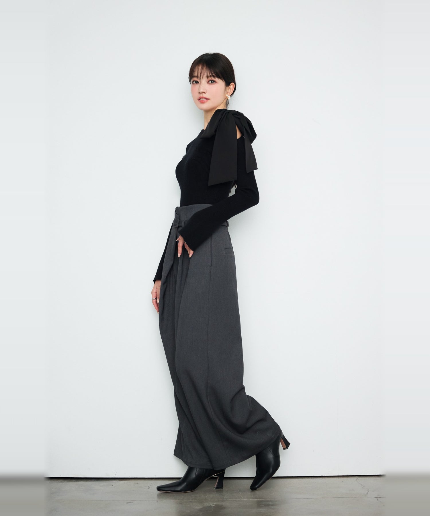 ラップ風ハイウエストワイドパンツ
