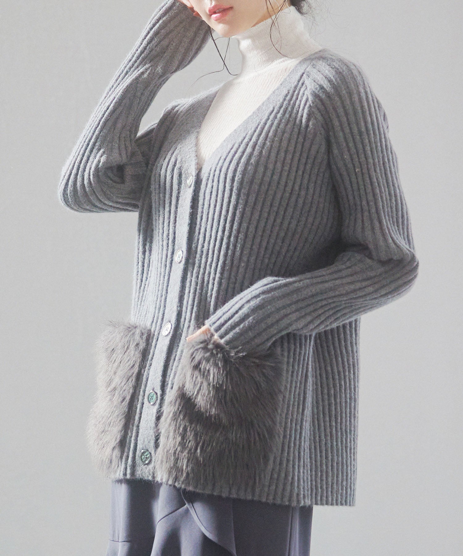 ファーポケットVネックニットカーディガンsdp8029 グレー