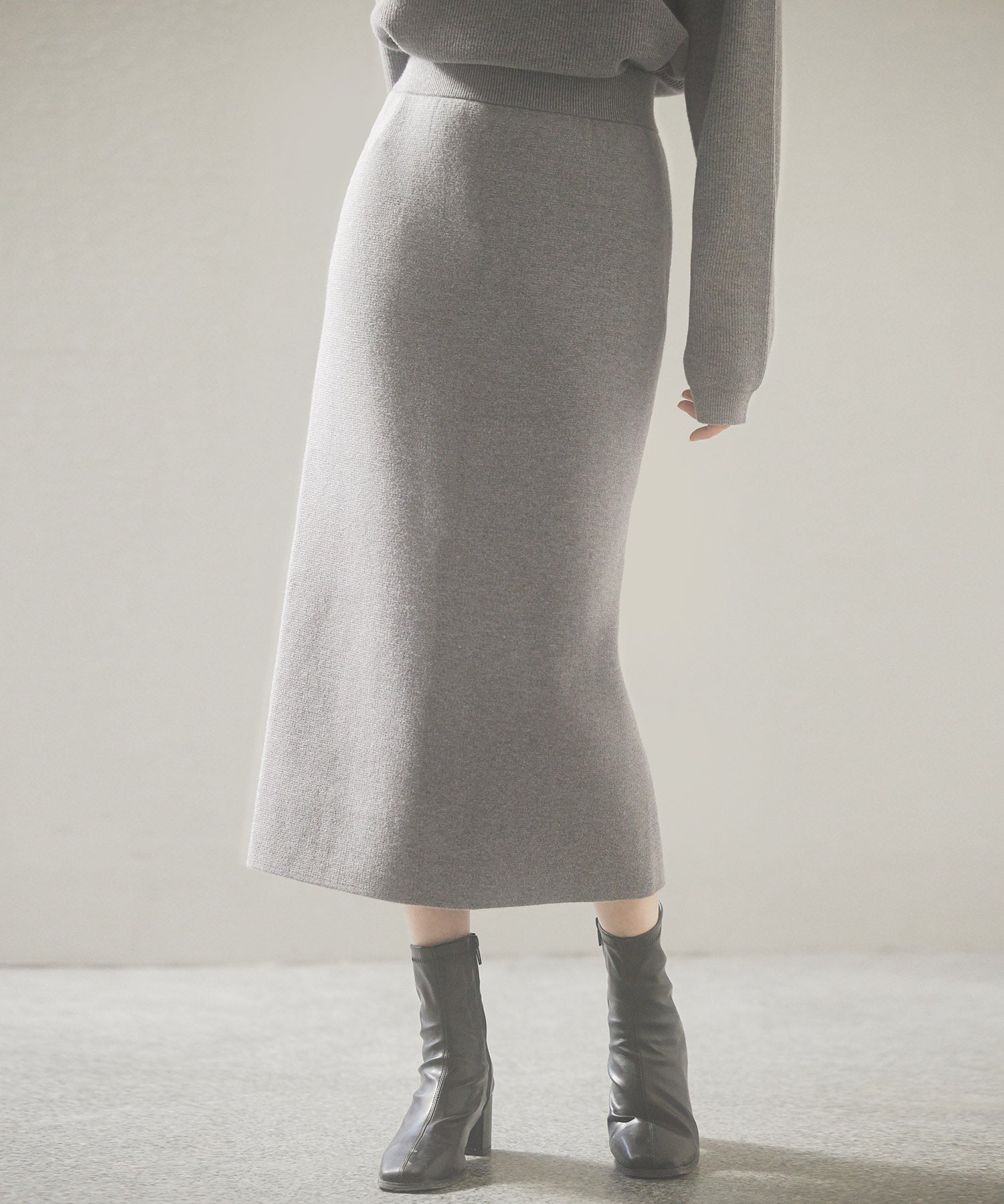 予約販売12月中旬発送　裏起毛タイトニットスカートsdp8041 グレー
