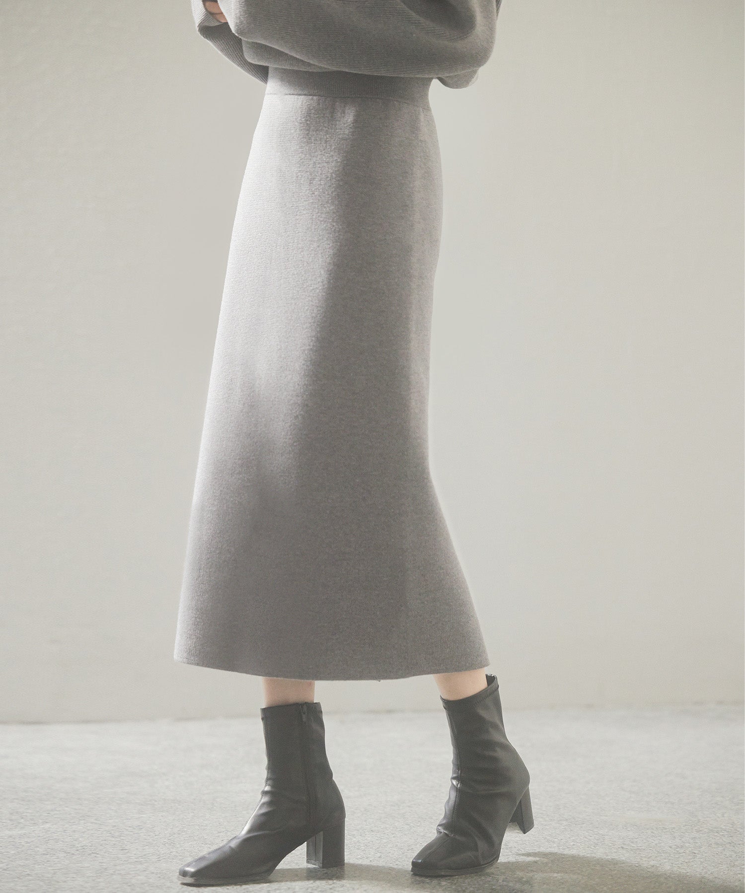 予約販売12月中旬発送　裏起毛タイトニットスカートsdp8041 グレー