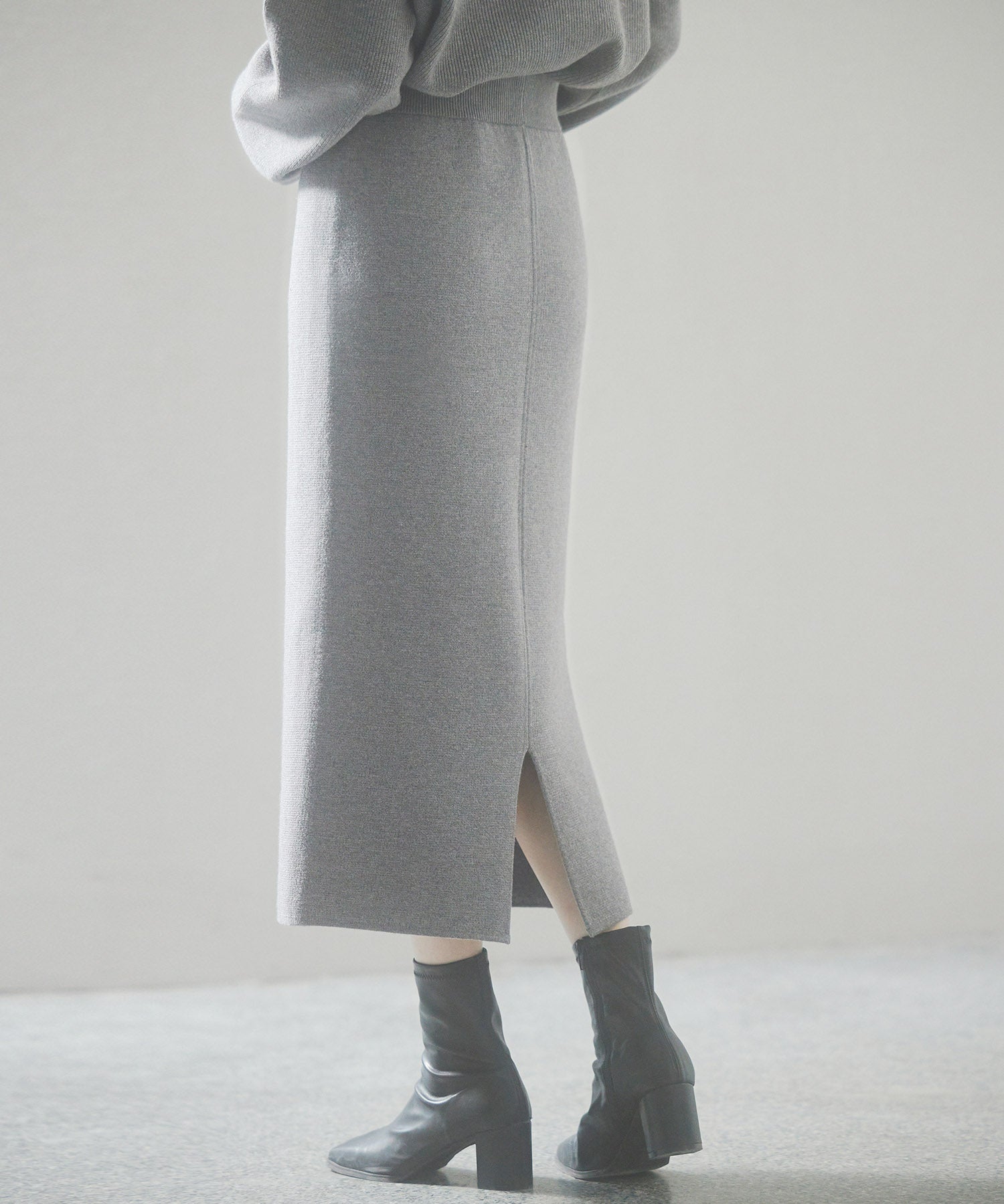予約販売12月中旬発送　裏起毛タイトニットスカートsdp8041 グレー