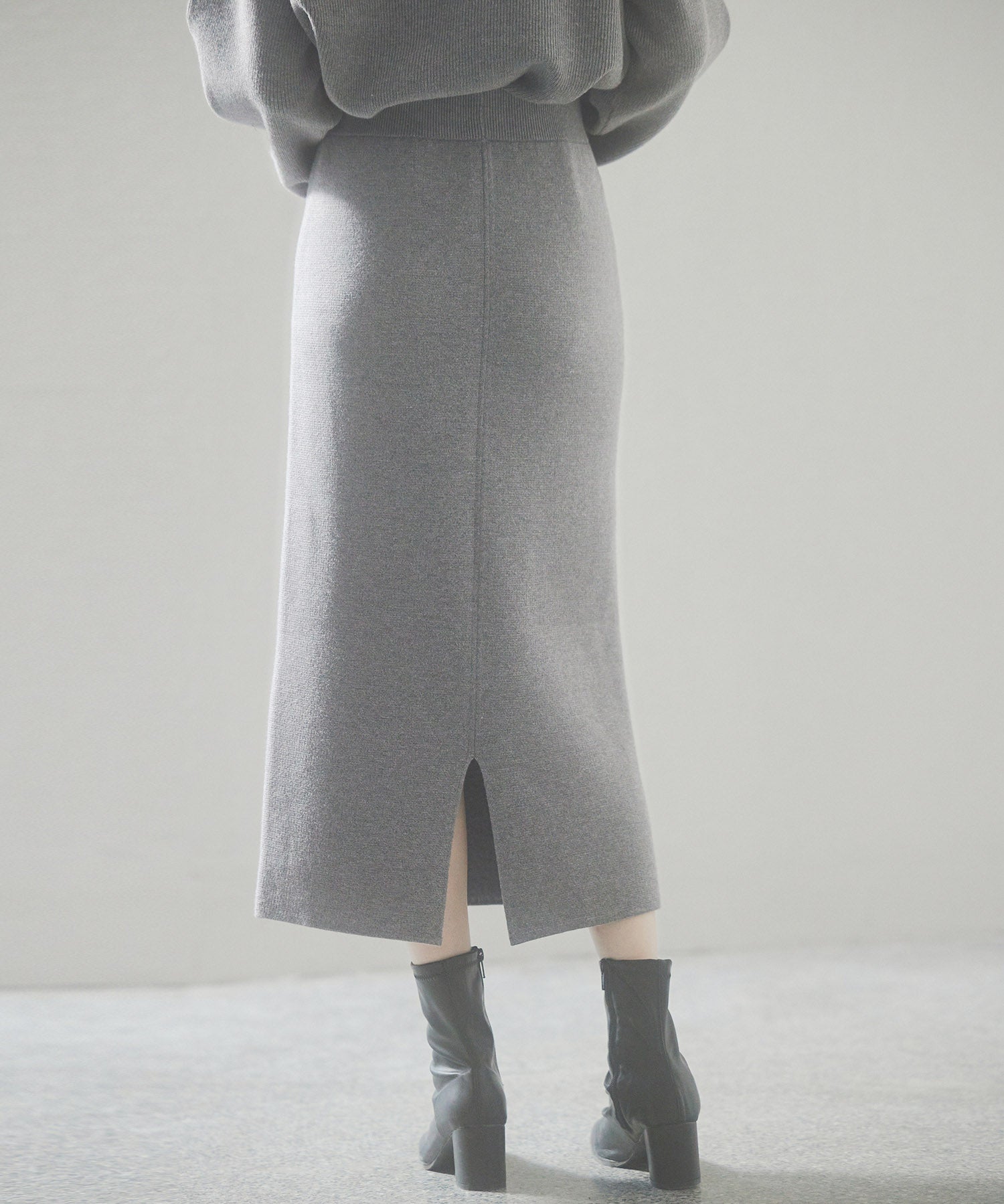 予約販売12月中旬発送　裏起毛タイトニットスカートsdp8041 グレー