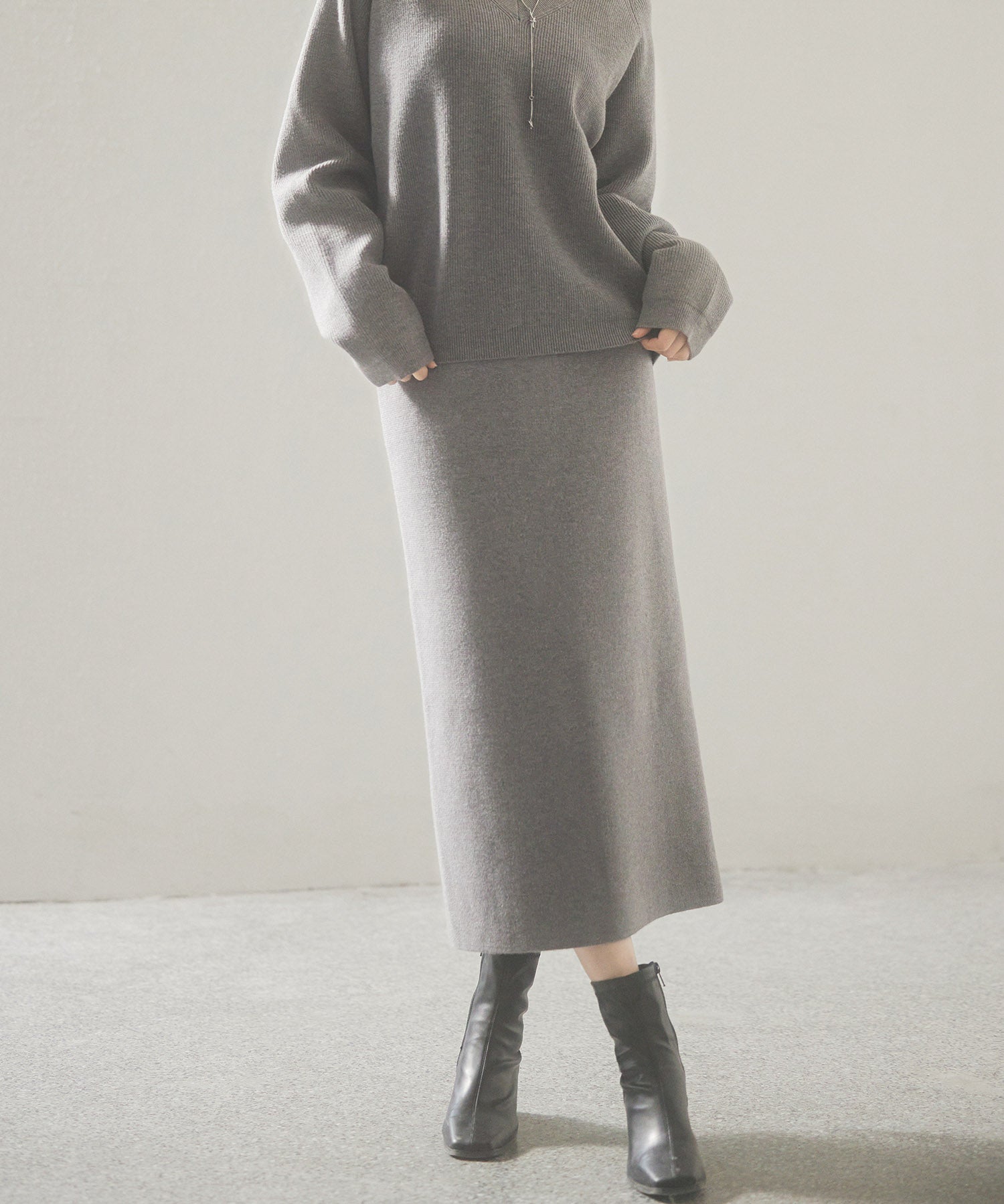 予約販売12月中旬発送　裏起毛タイトニットスカートsdp8041 グレー