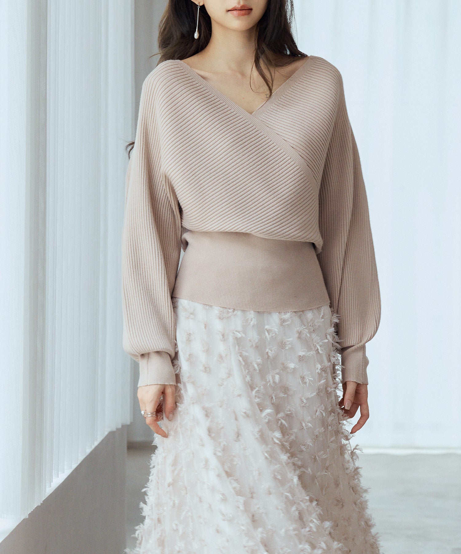 ドルマンスリーブカシュクールニットsdp8052 ベージュ – [公式]SAISON