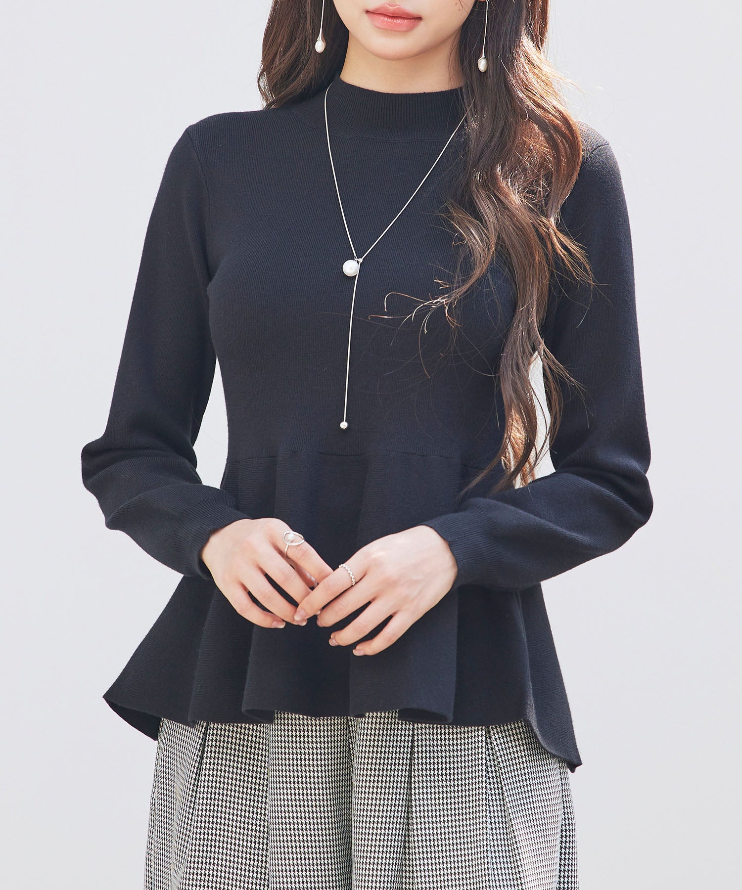 モックネックペプラムニットトップスsdp8066 ブラック – [公式