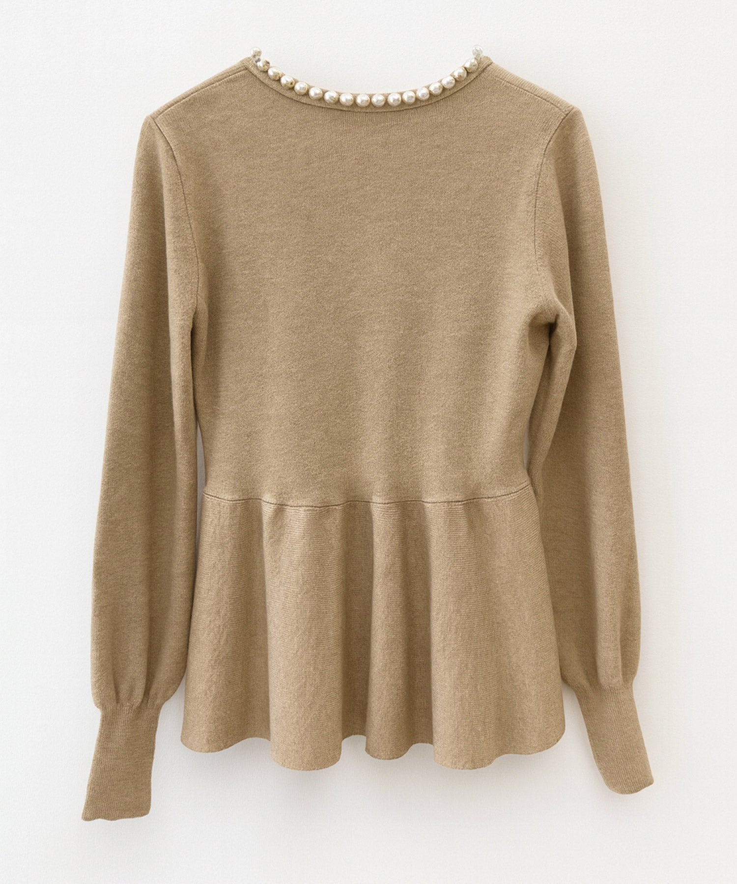 パール付きニットペプラムプルオーバーsdp8068 ベージュ – [公式