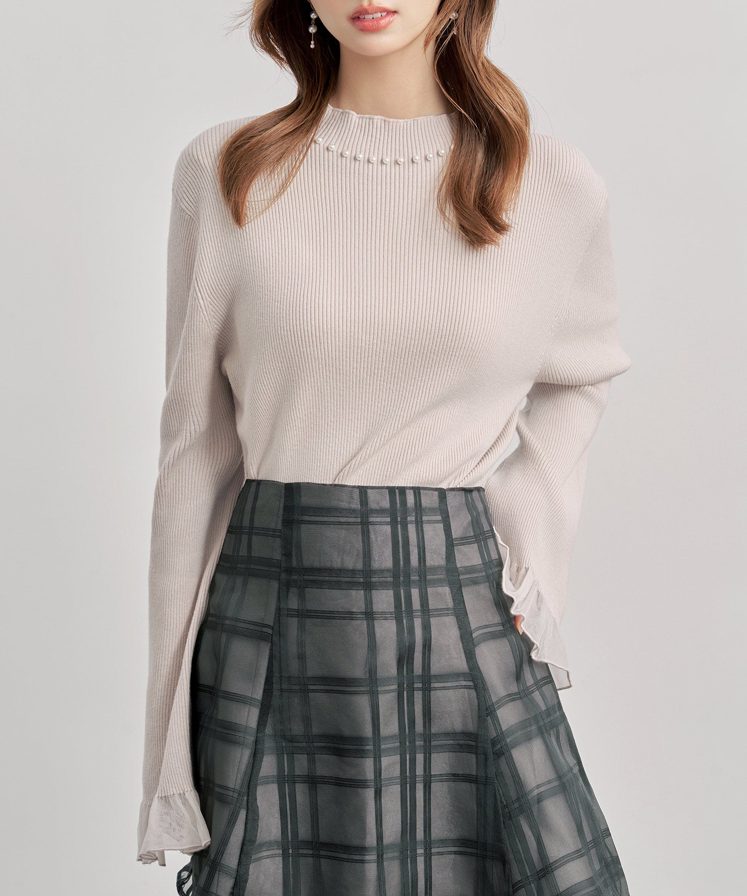 襟パール付リブ編みニットトップス
sdp8069 ベージュ