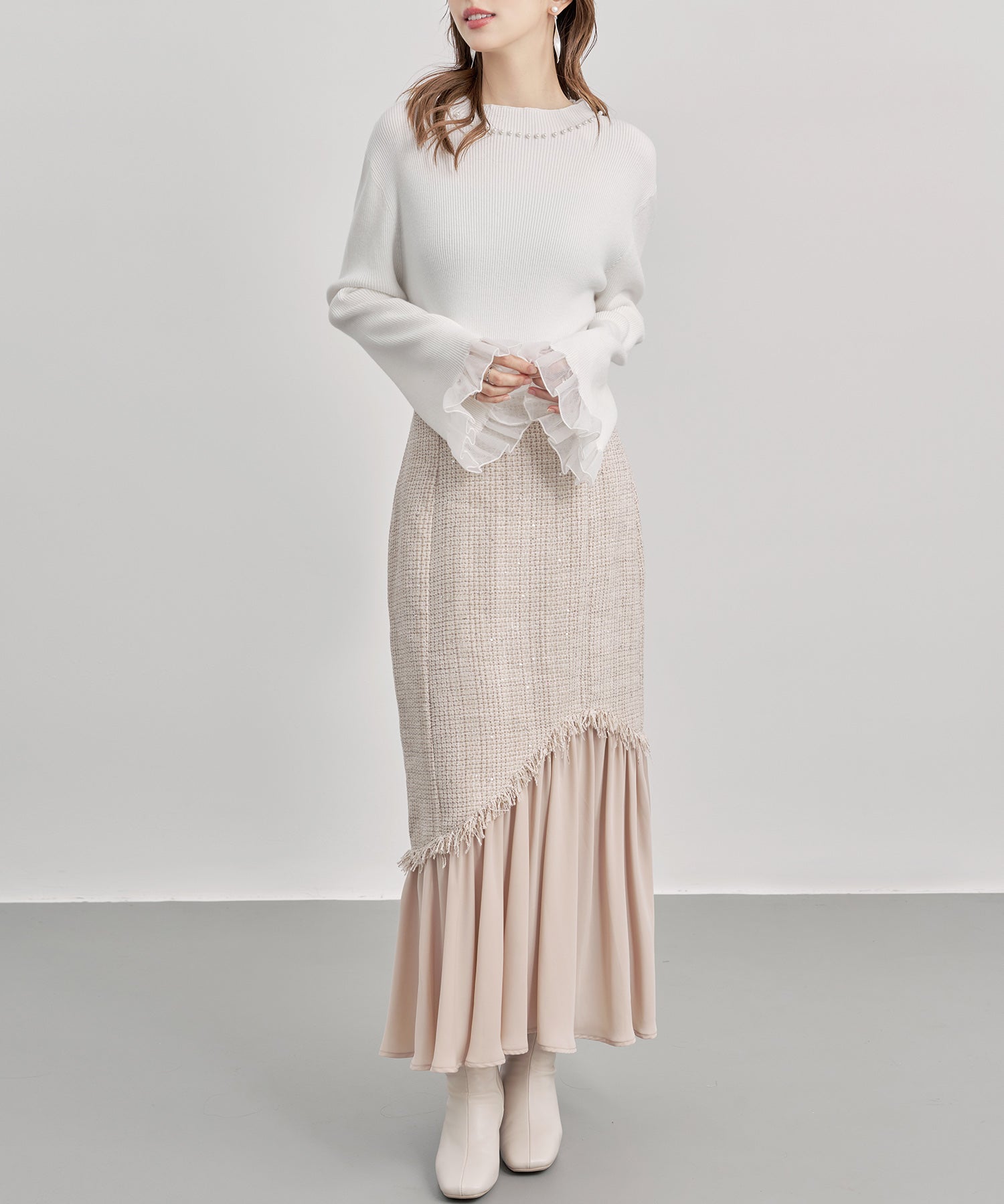 襟パール付リブ編みニットトップス
sdp8069 アイボリー