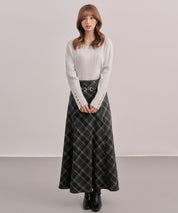 ジュエルネックラメ入り長袖ニットトップス ｜ 全3色 × 2サイズ