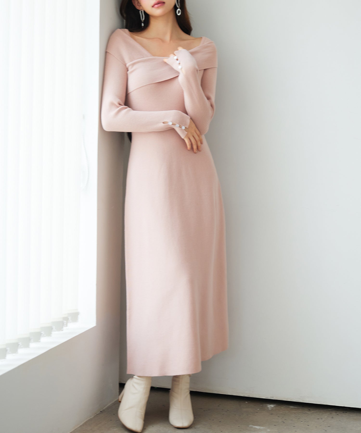 アシンメトリネック長袖ミディ丈ニットワンピース ｜ 全3色 × 2サイズ