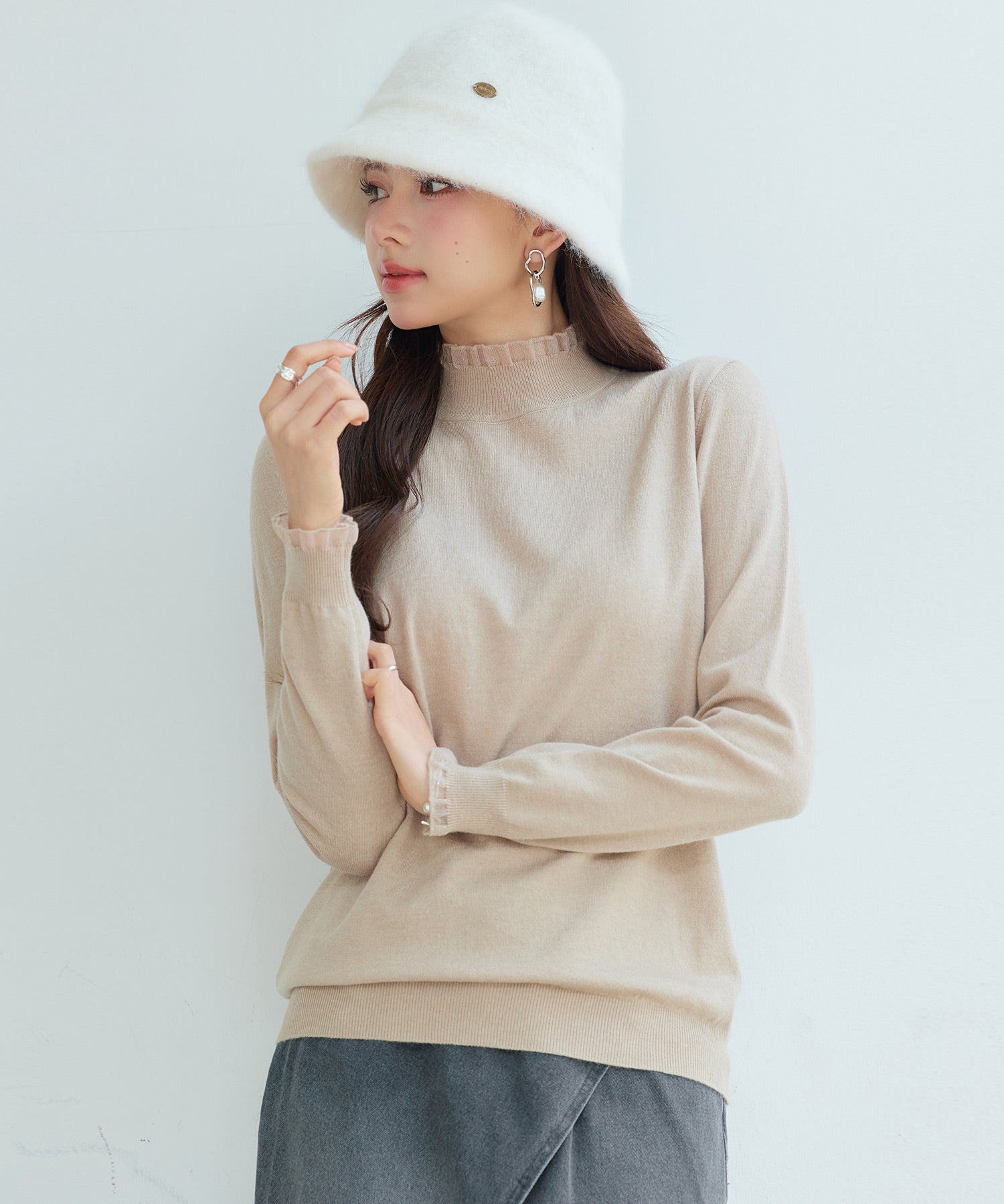 エブリデイシアーフリルニットプルオーバーsdp8118 ベージュ