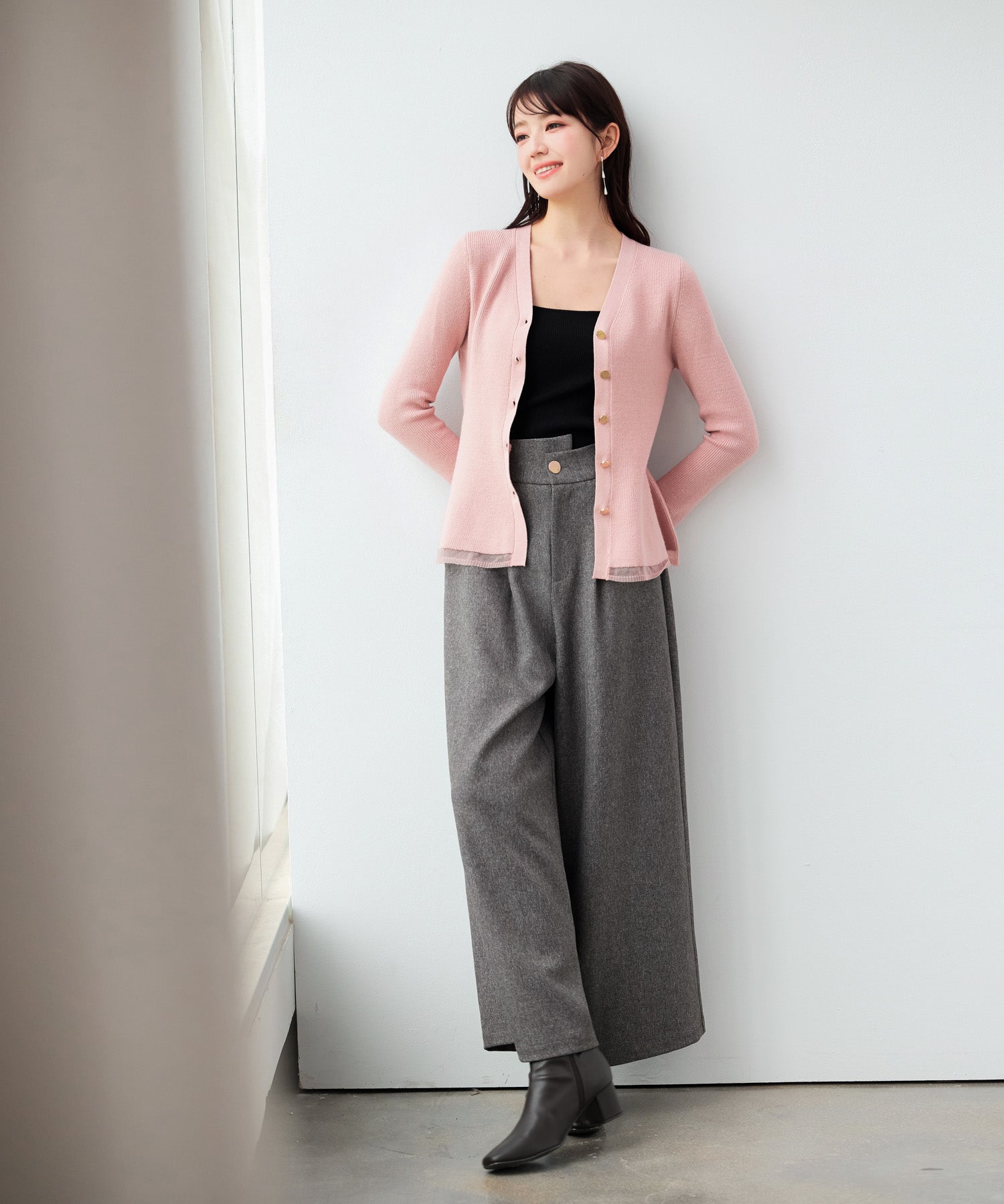 オーガンジー切替が華やかな2wayリブニット