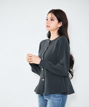 3wayの着こなしを楽しめる軽やかニット