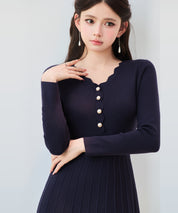 スカラップネックロングニットワンピース