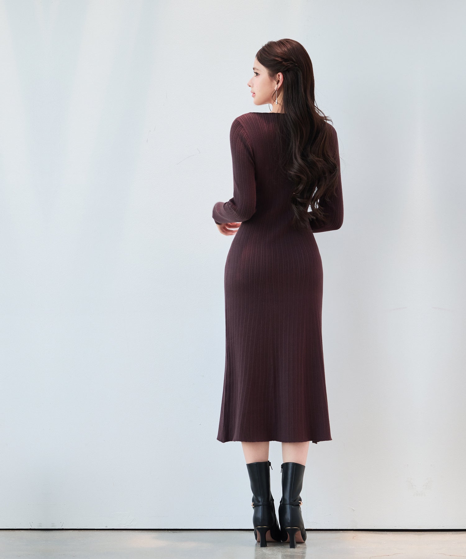 アシンメトリーネックニットワンピース