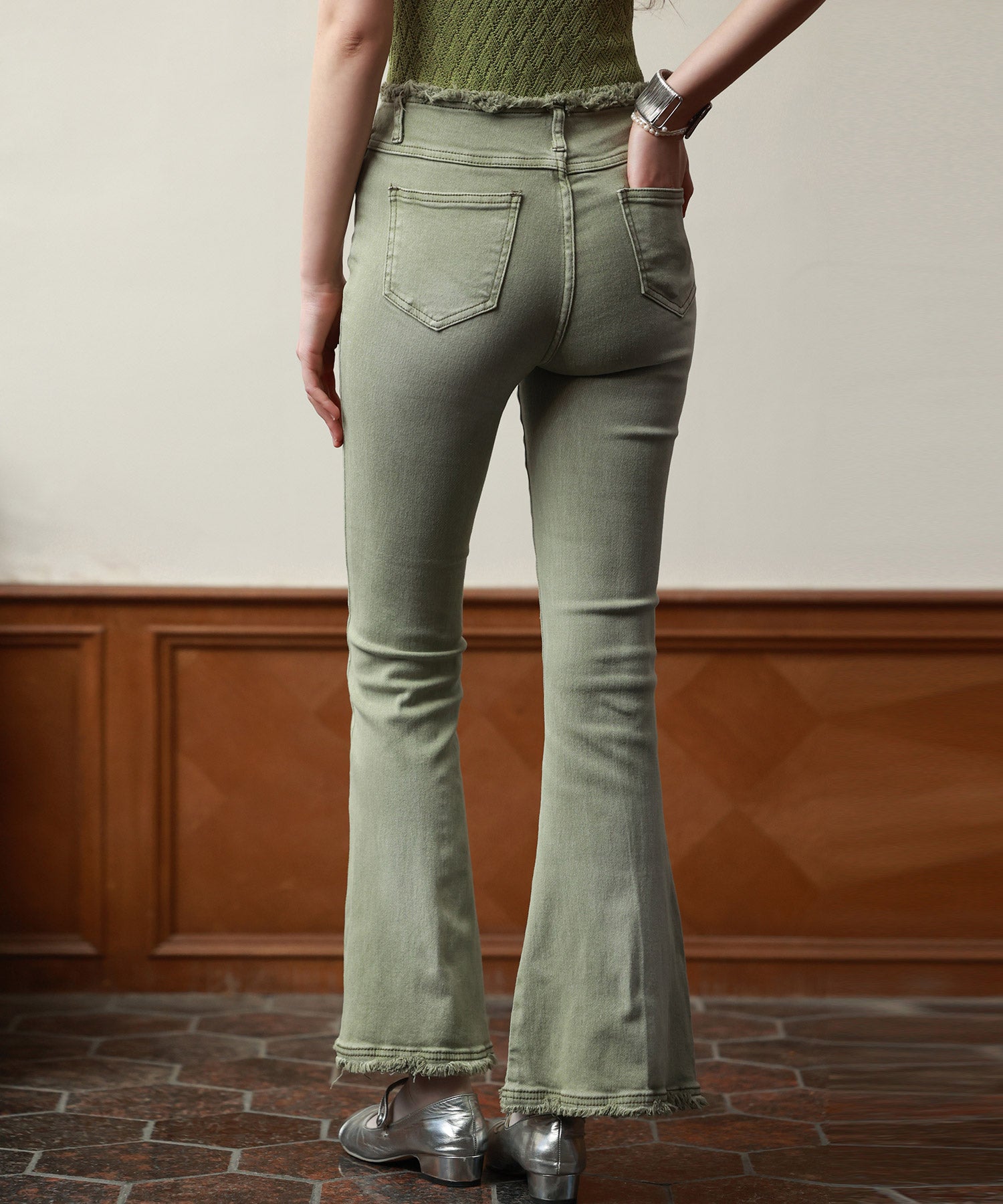 ハイライズフレア裾フリンジデニムパンツsdpald12 グリーン – [公式