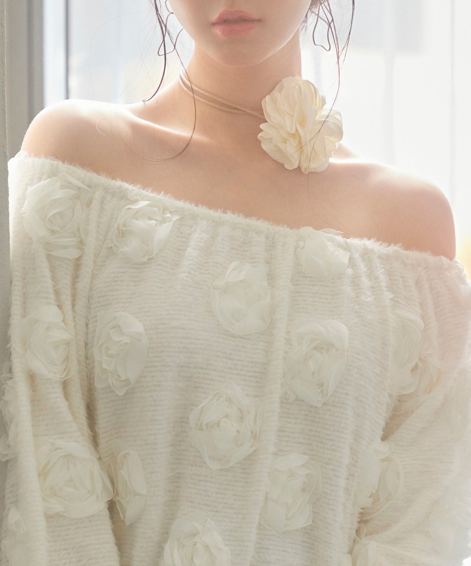 立体感花柄ネックレス
sdpalfw01 アイボリー