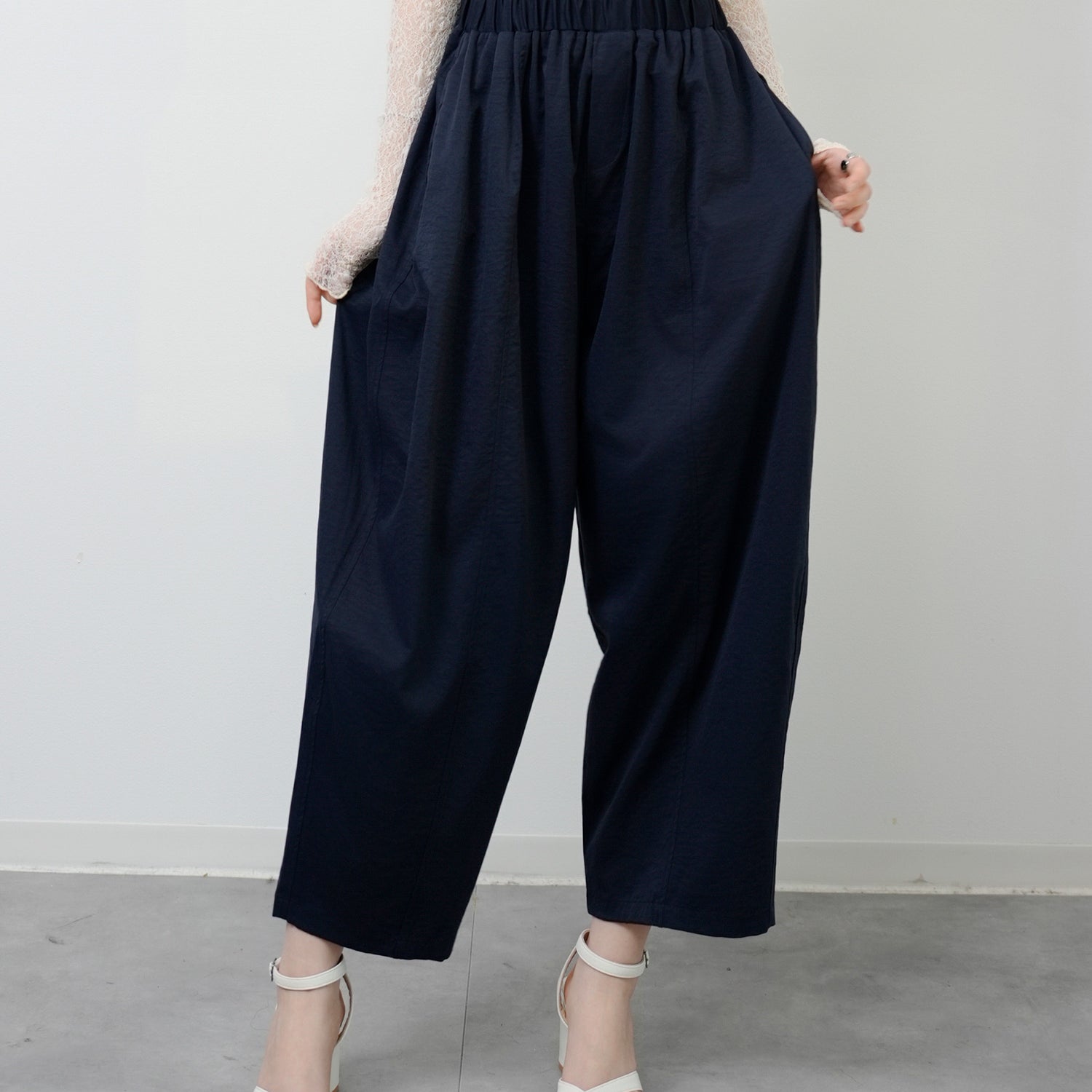 丸みシルエットのサーカスパンツsdpkrr007-103-16