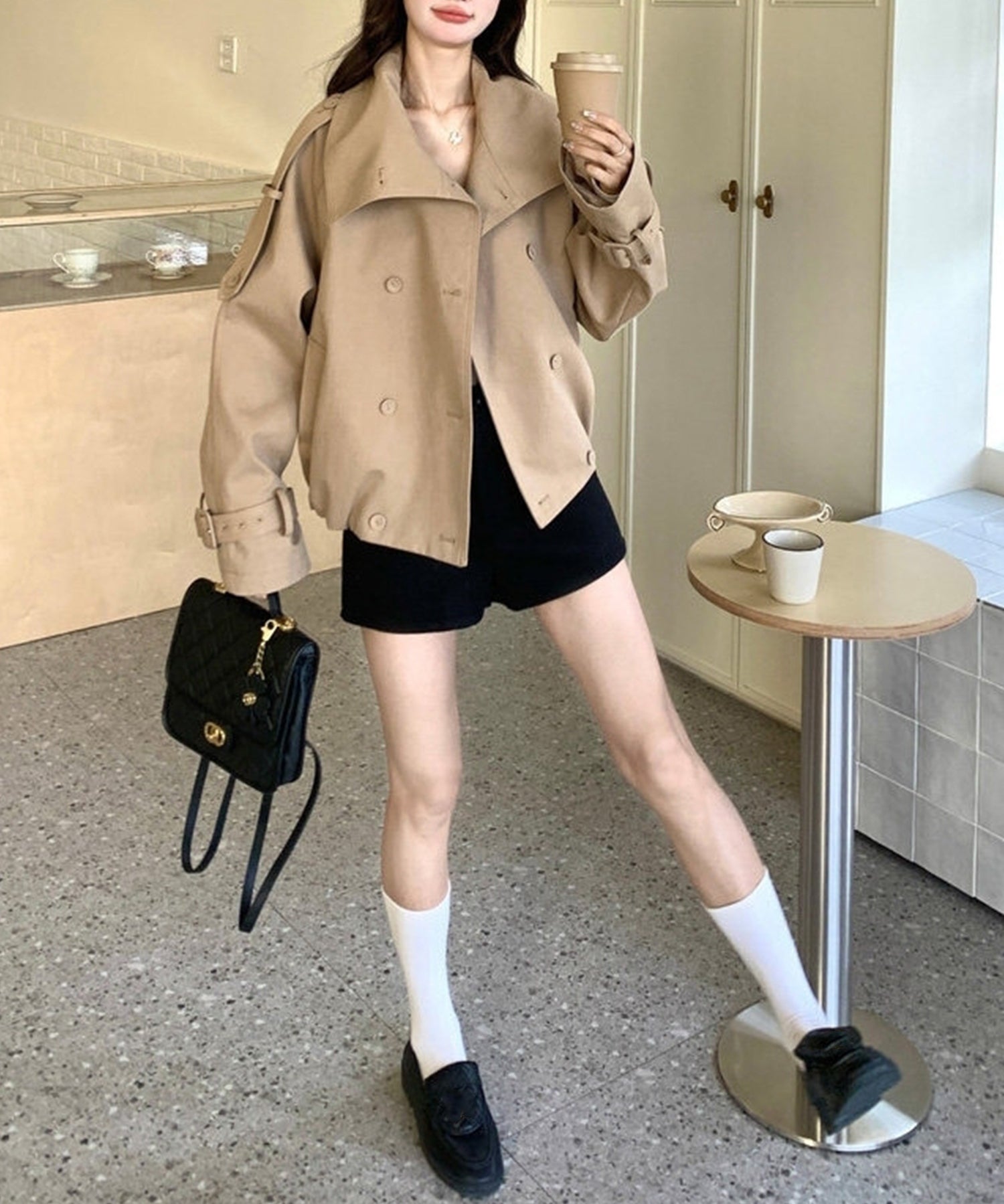 スタンドカラートレンチコート