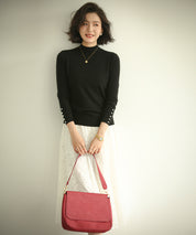 パールボタン付きプチハイネックニットプルオーバーxyf2150 ブラック