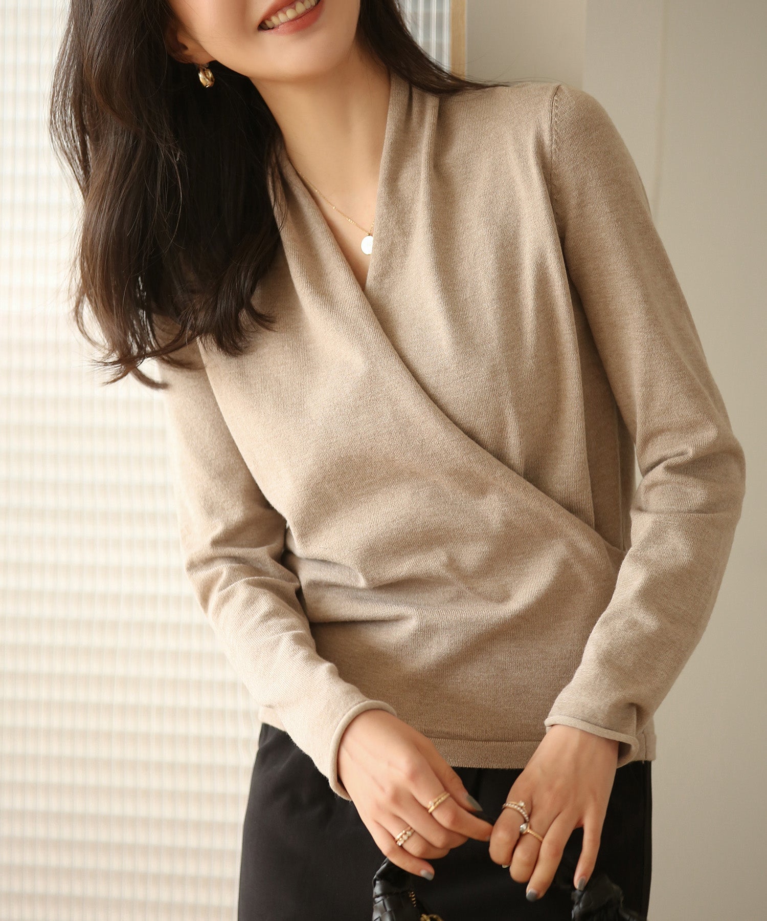 授乳もオフィスも両立カシュクールネックニットトップス ｜ 全9色 × 4サイズ