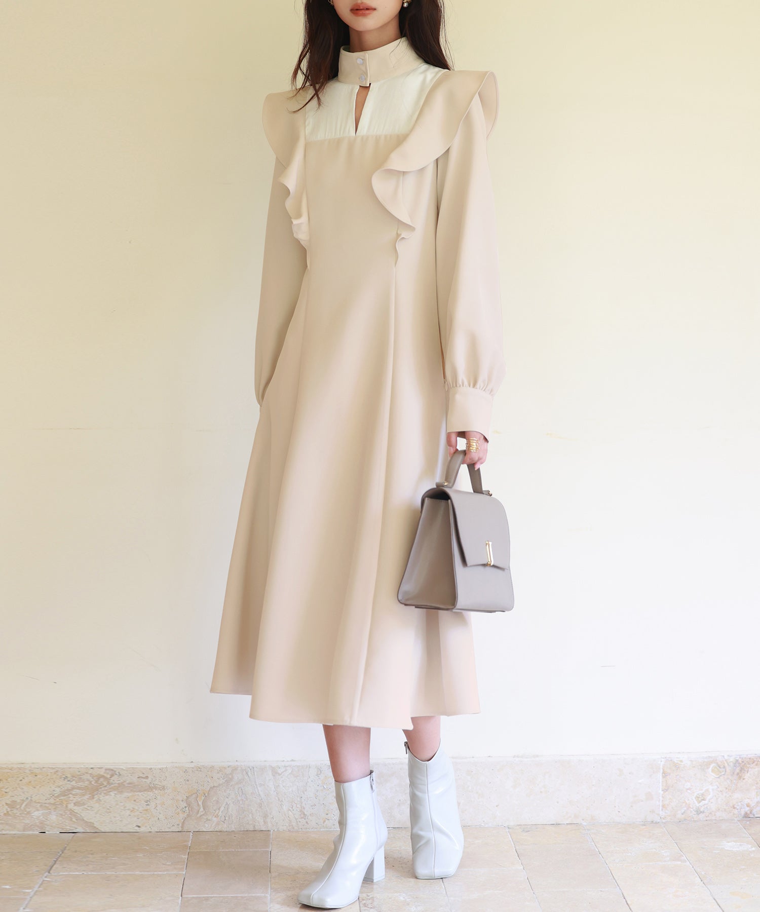 J52 M セリーヌ ひざ丈ワンピース アイボリー レディース J52 M セリーヌ ひざ丈ワンピース アイボリー レディース