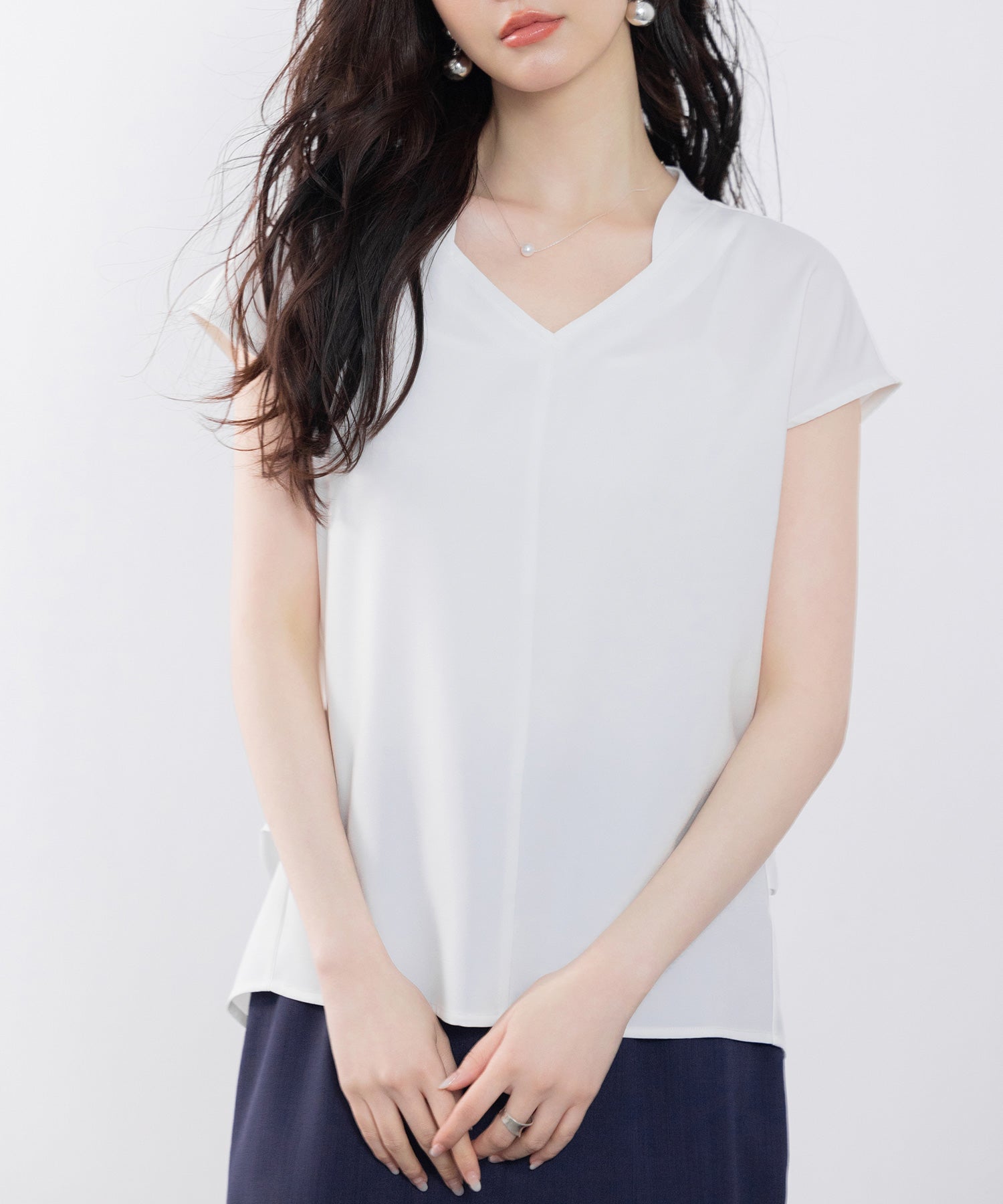 jnhearts Vネックハーフスリーブブラウスホワイト